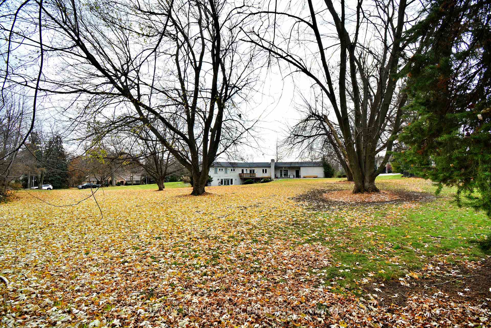 Photo 34 of 20 Crescent Hill Drive N, Brampton, Central Park — HOMEH