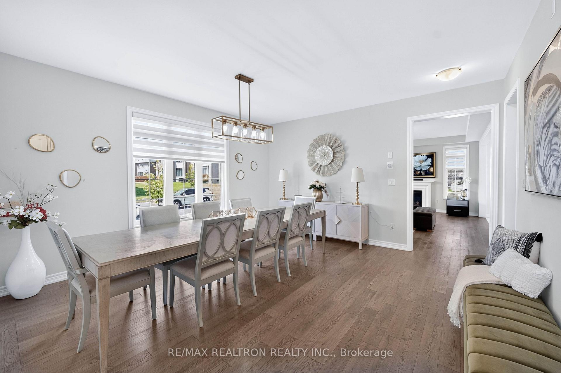 Photo 10 of 40 Auckland Drive, Whitby, Rural Whitby — HOMEH