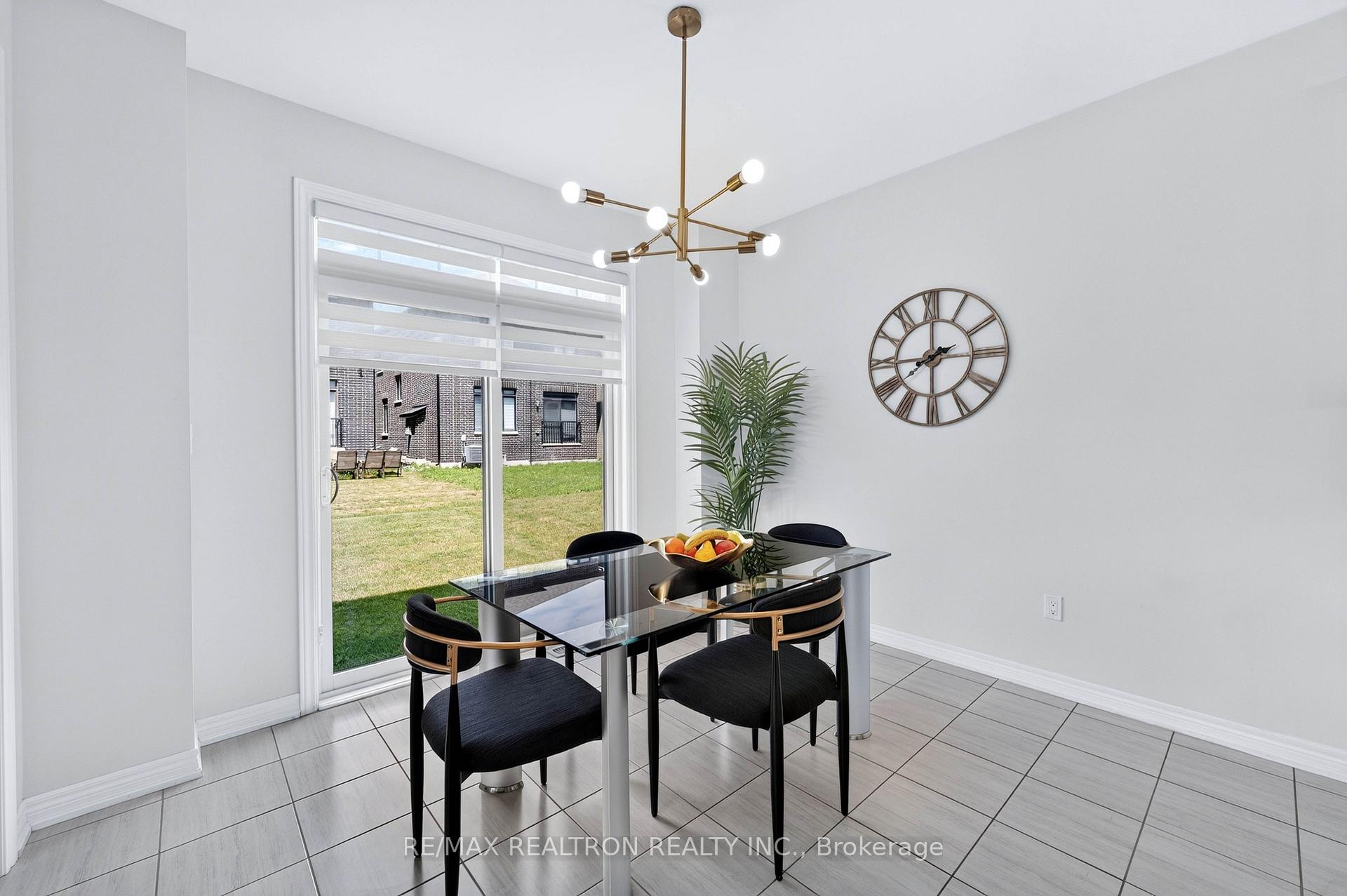 Photo 12 of 40 Auckland Drive, Whitby, Rural Whitby — HOMEH