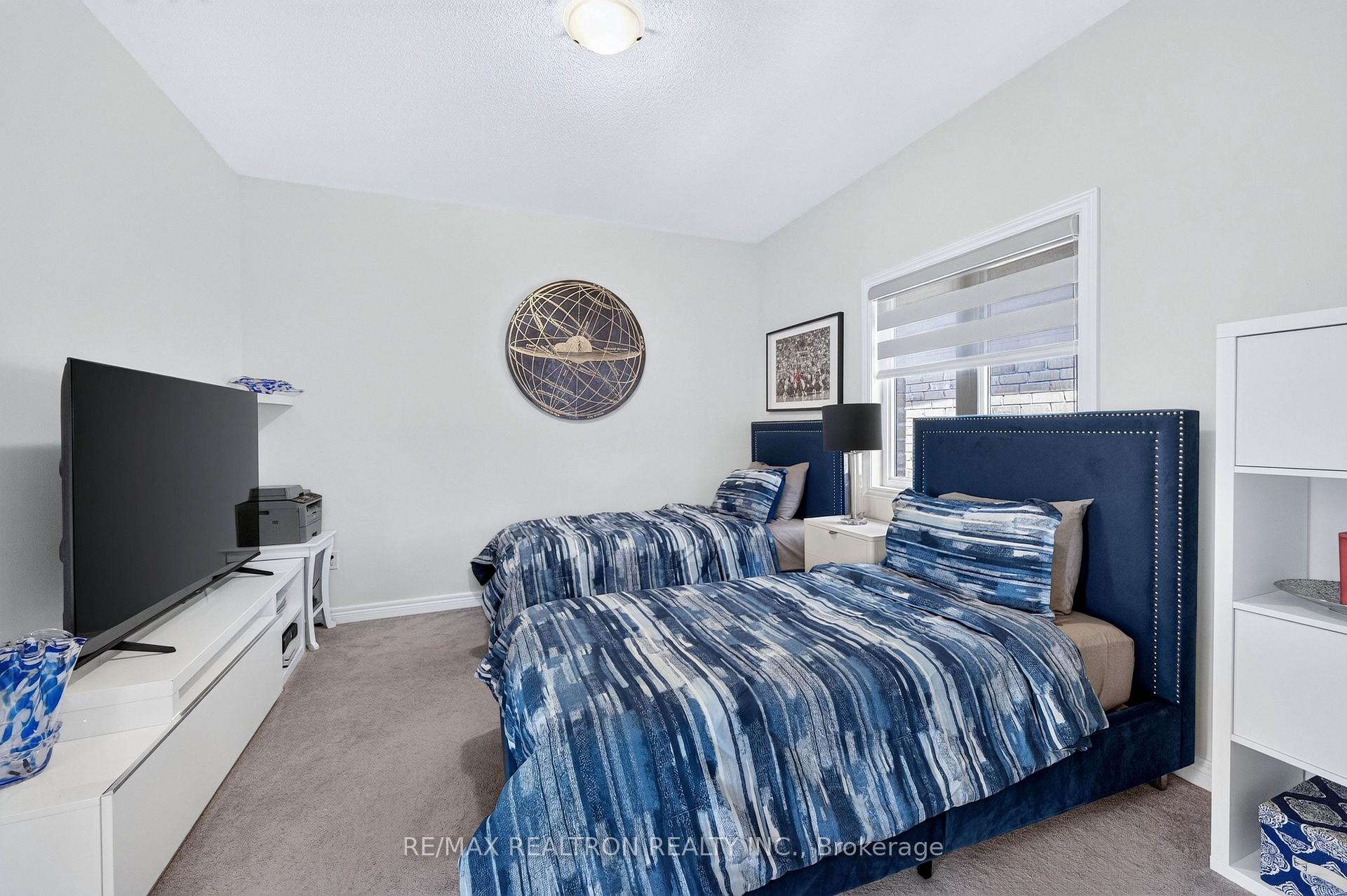 Photo 30 of 40 Auckland Drive, Whitby, Rural Whitby — HOMEH