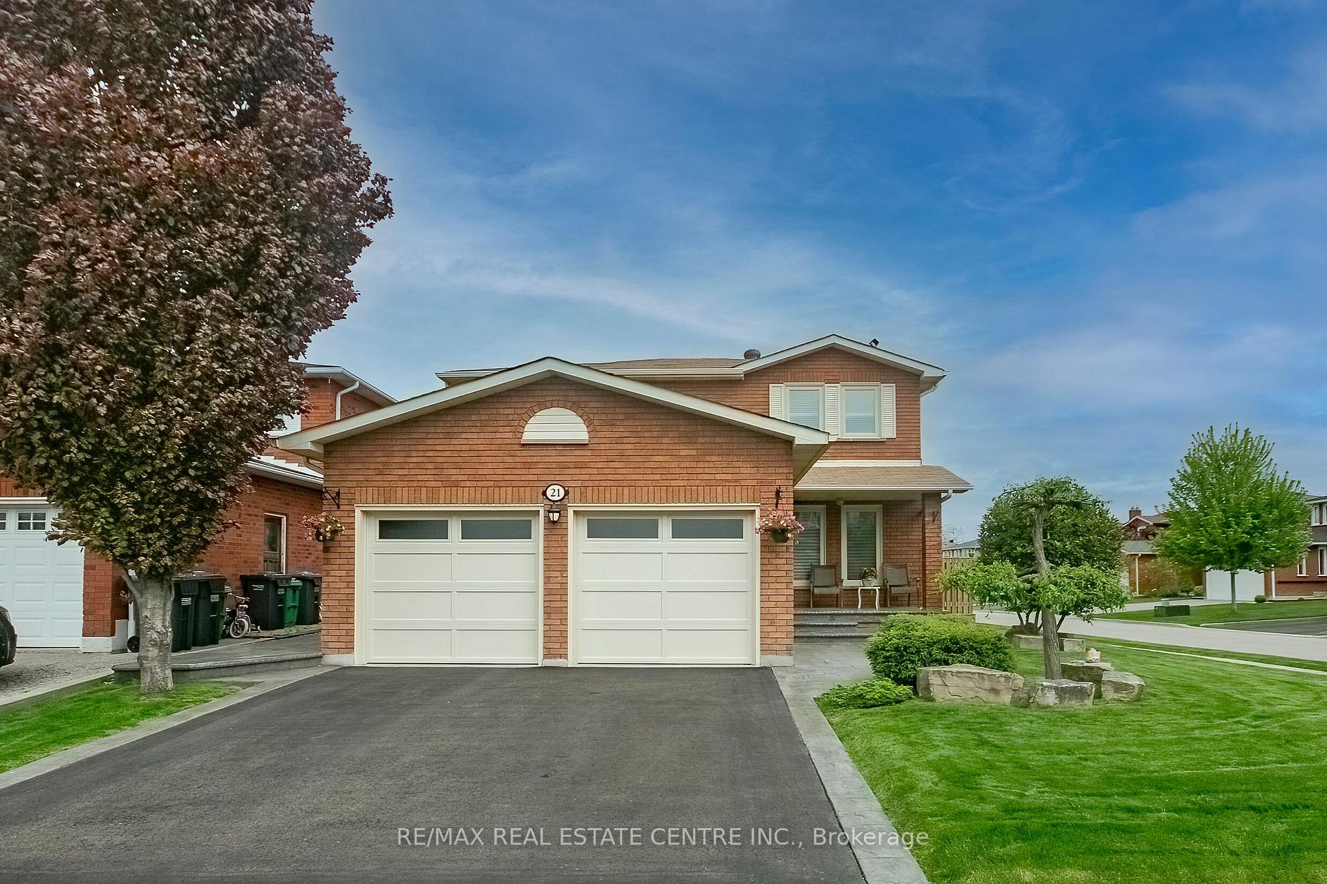 Photo 1 of 21 Amantine Crescent, Brampton, Fletcher's Creek South — HOMEH
