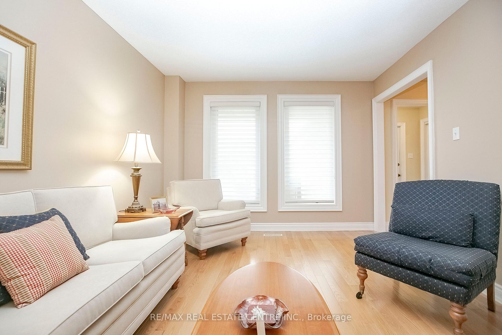 Photo 9 of 21 Amantine Crescent, Brampton, Fletcher's Creek South — HOMEH