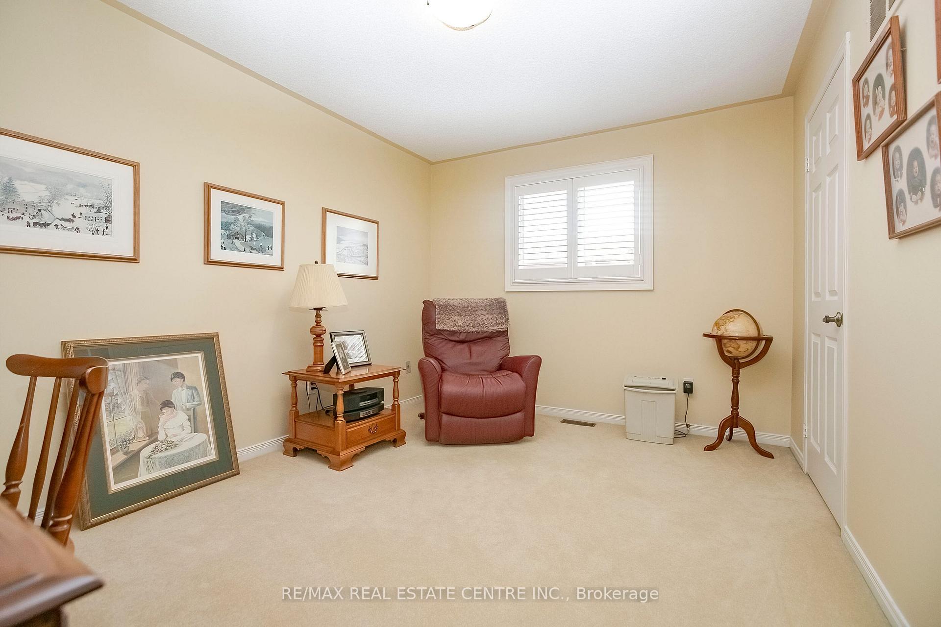 Photo 17 of 21 Amantine Crescent, Brampton, Fletcher's Creek South — HOMEH