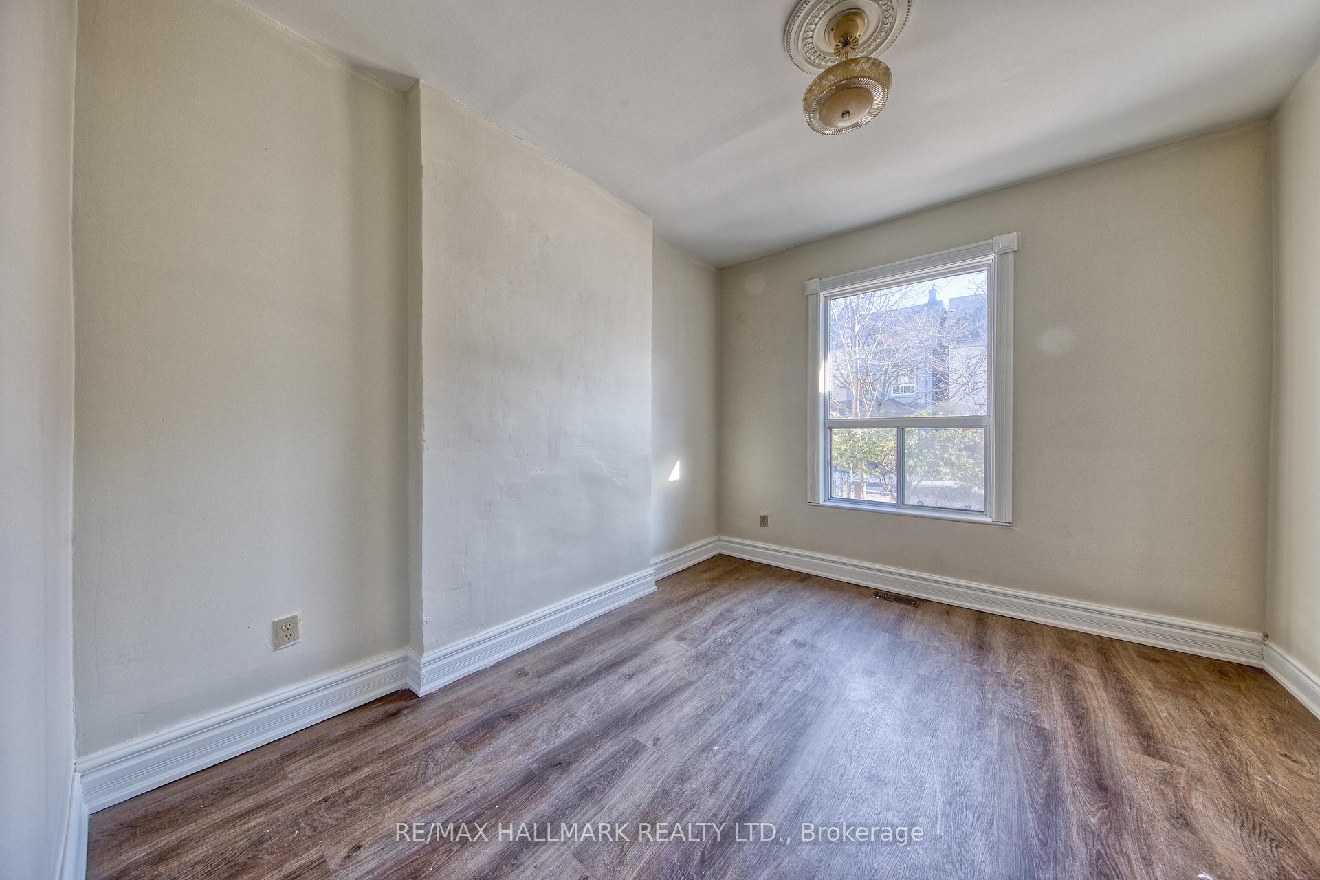 Photo 6 of Unit Main, 46 Springhurst Avenue, Toronto, South Parkdale — HOMEH