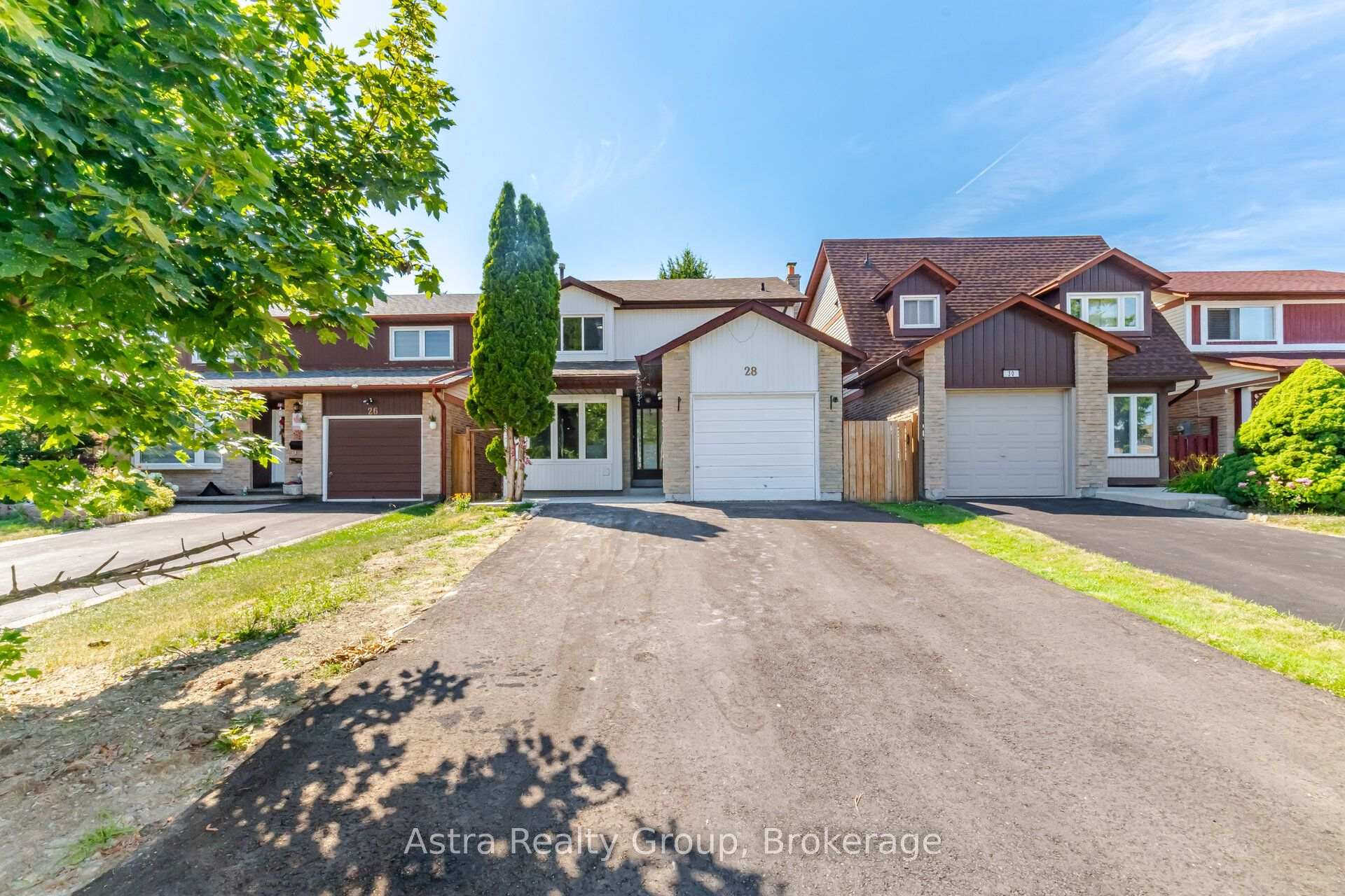 Photo 1 of 28 Borden Hill Court, Brampton, Central Park — HOMEH