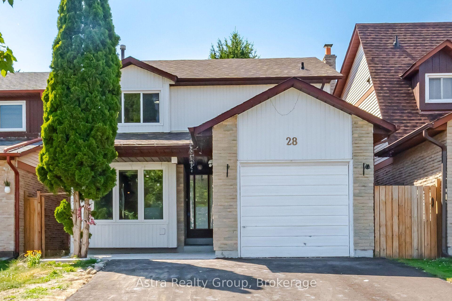 Photo 3 of 28 Borden Hill Court, Brampton, Central Park — HOMEH