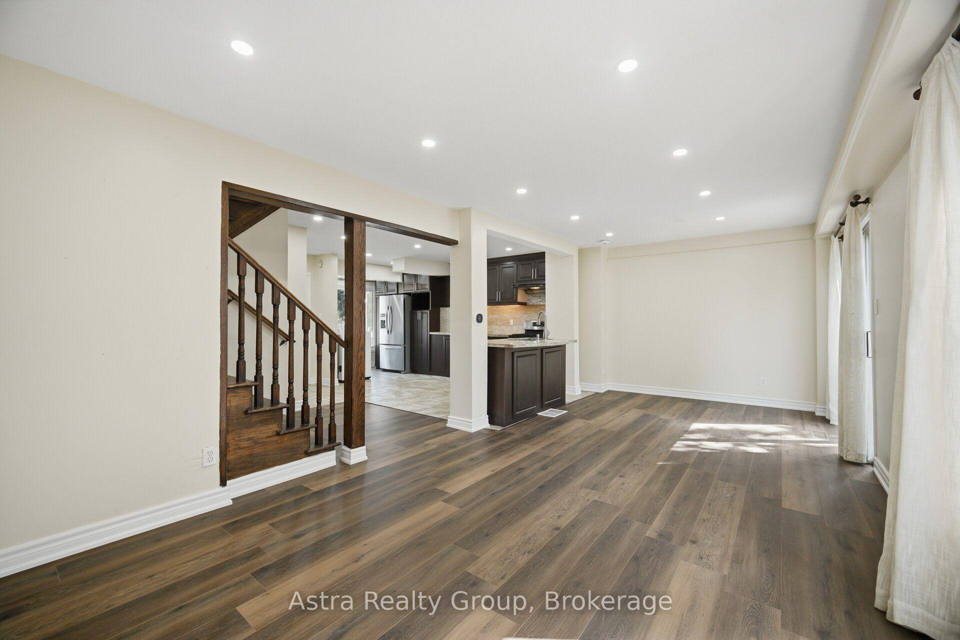 Photo 19 of 28 Borden Hill Court, Brampton, Central Park — HOMEH