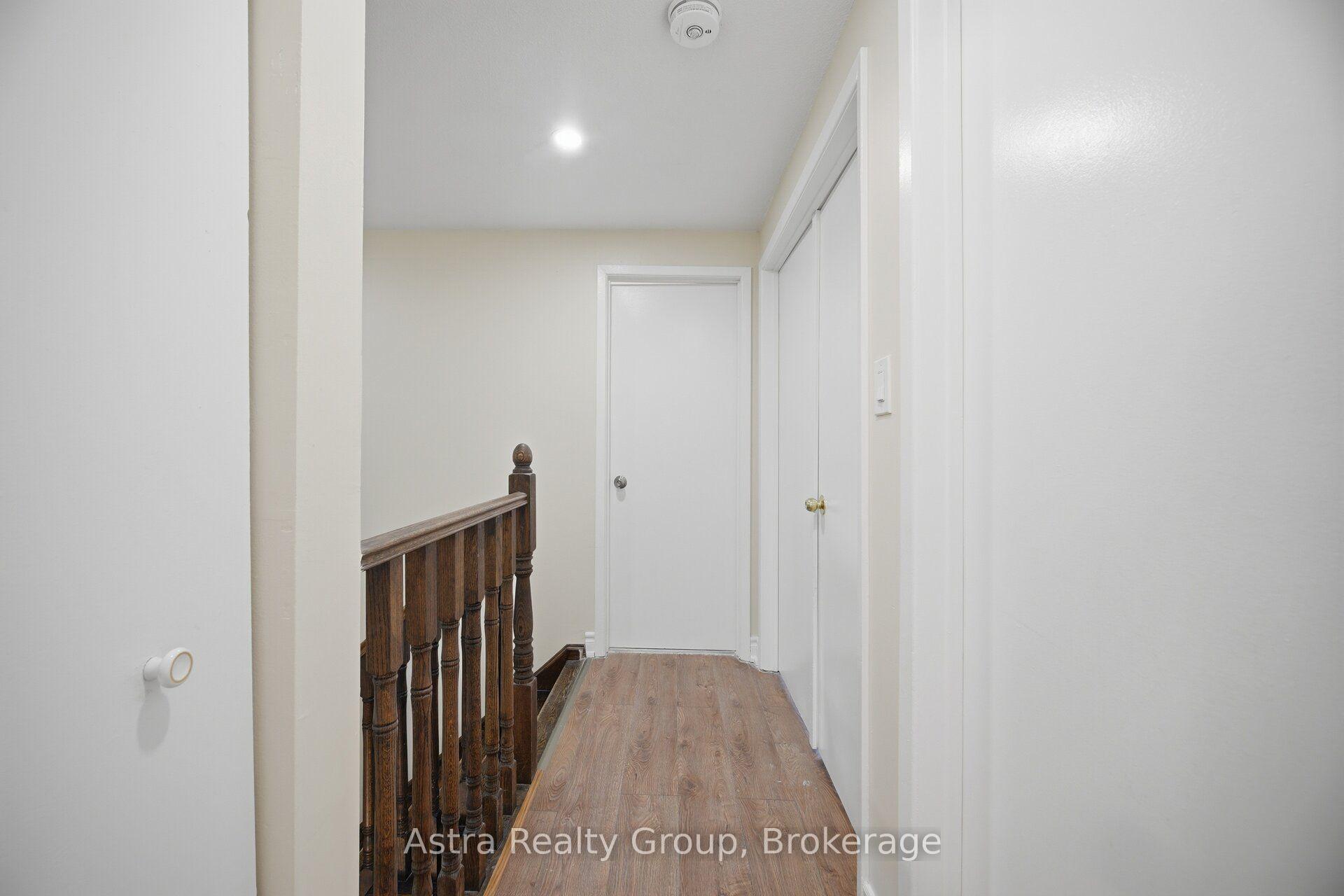 Photo 22 of 28 Borden Hill Court, Brampton, Central Park — HOMEH