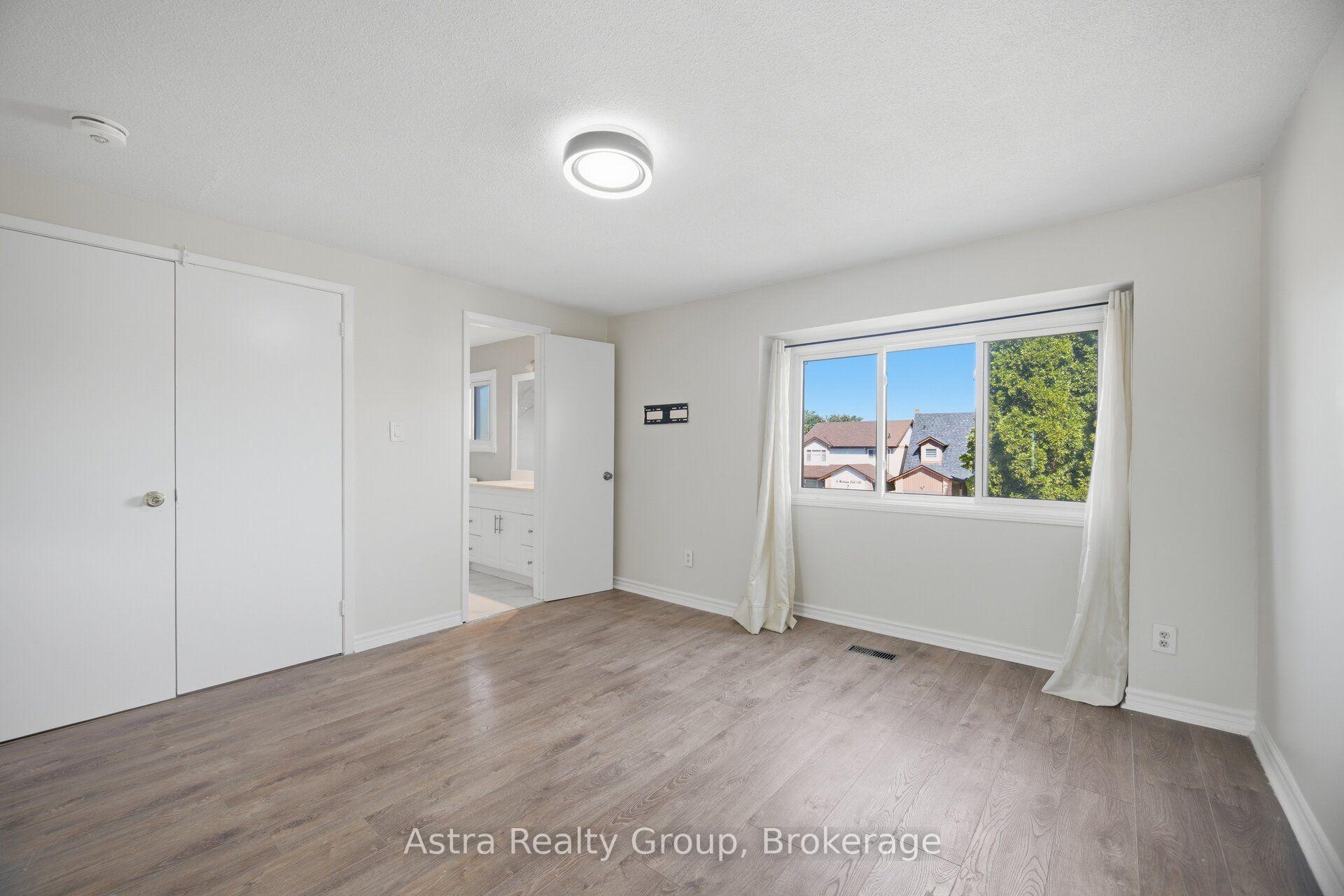 Photo 24 of 28 Borden Hill Court, Brampton, Central Park — HOMEH