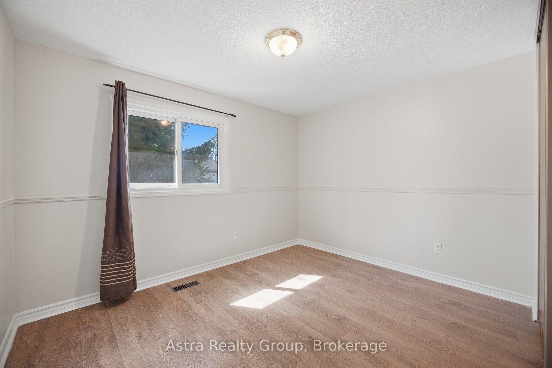 Photo 26 of 28 Borden Hill Court, Brampton, Central Park — HOMEH