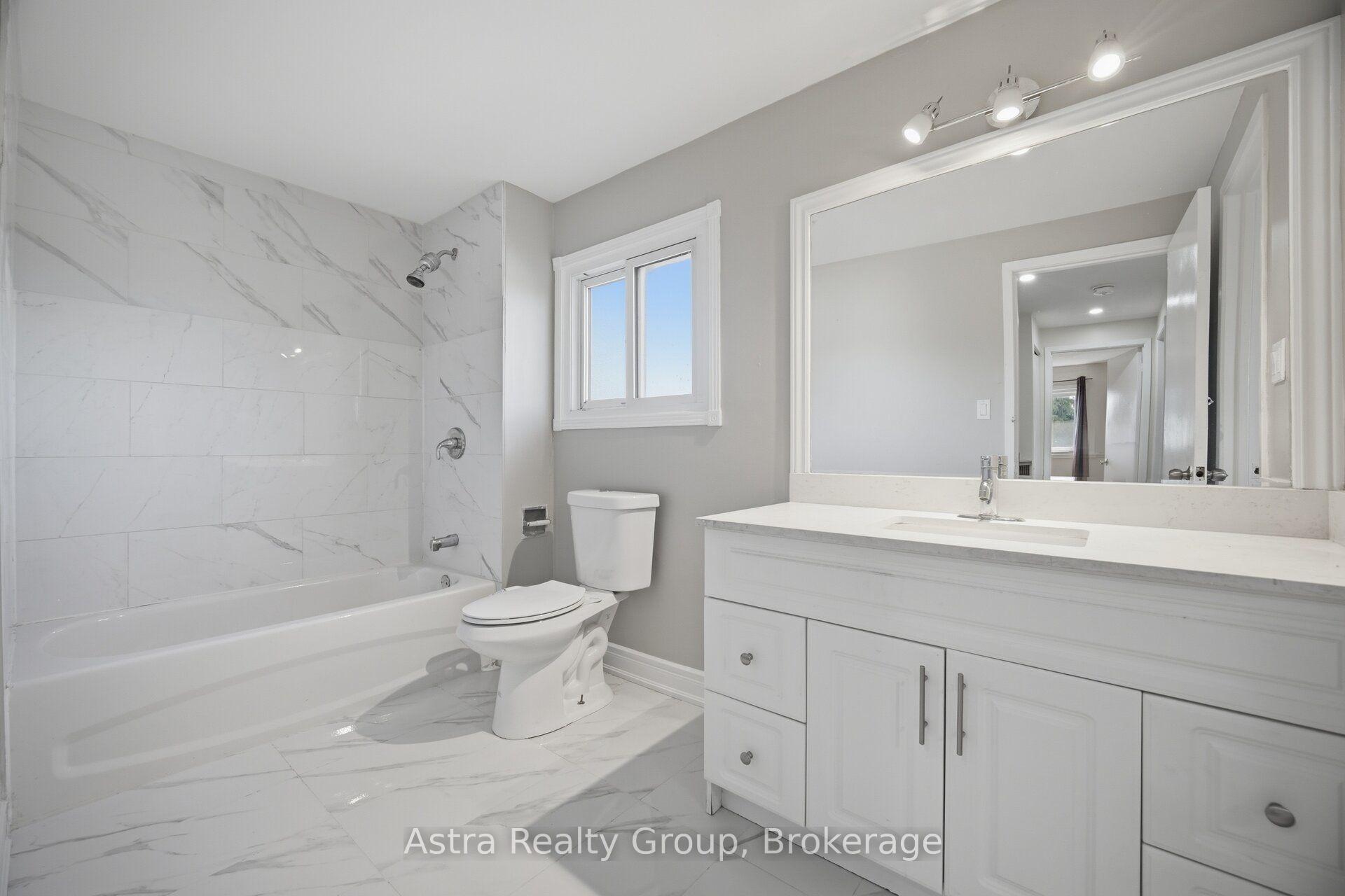 Photo 30 of 28 Borden Hill Court, Brampton, Central Park — HOMEH