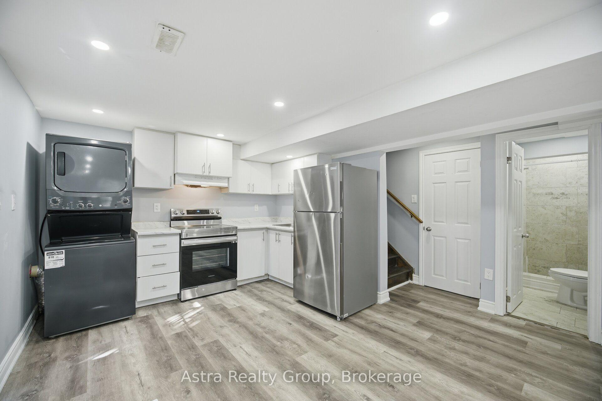 Photo 33 of 28 Borden Hill Court, Brampton, Central Park — HOMEH