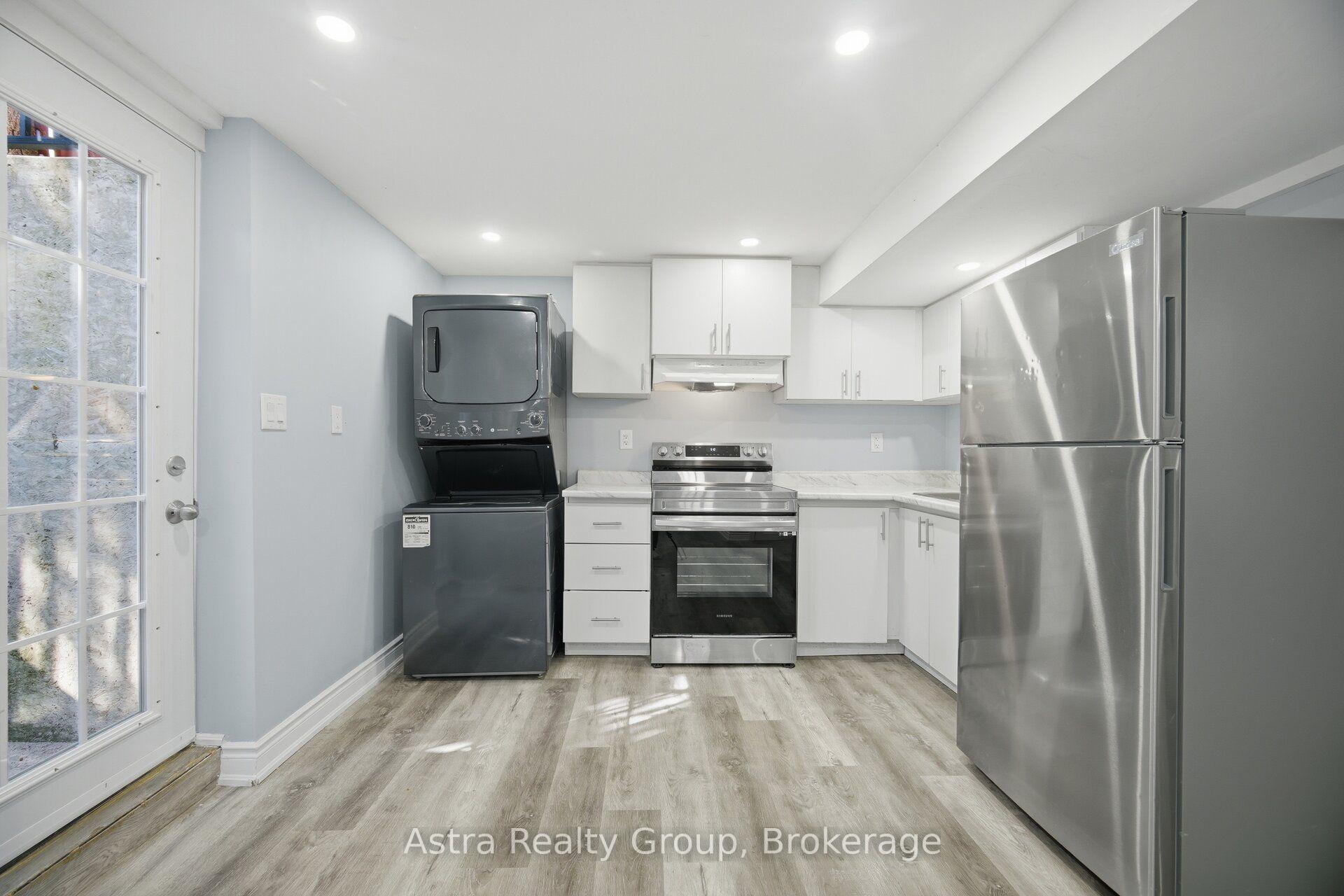 Photo 35 of 28 Borden Hill Court, Brampton, Central Park — HOMEH