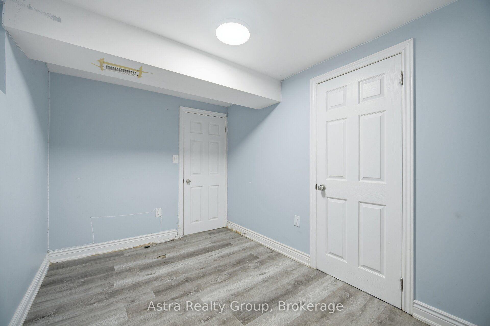 Photo 38 of 28 Borden Hill Court, Brampton, Central Park — HOMEH