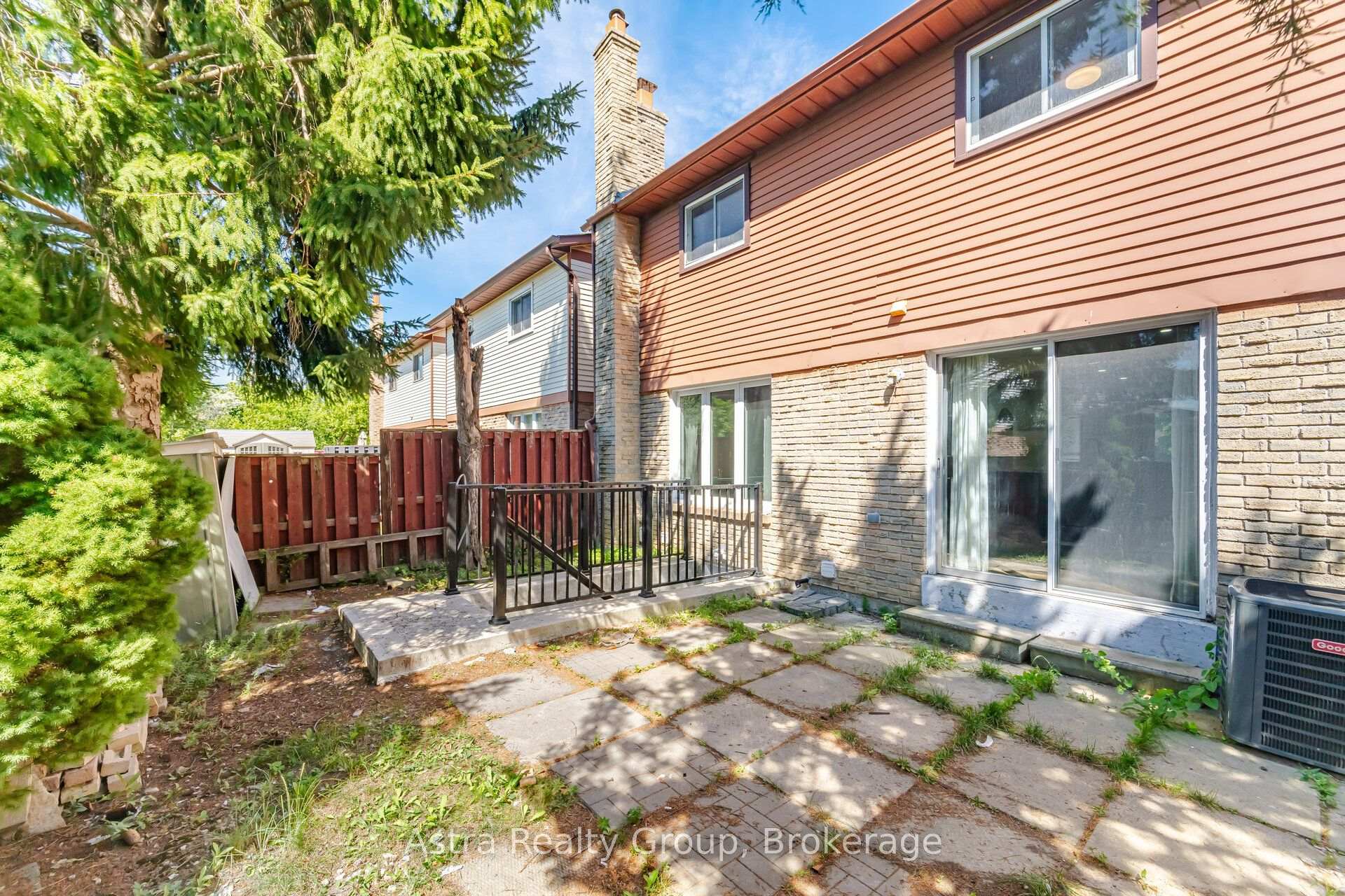 Photo 43 of 28 Borden Hill Court, Brampton, Central Park — HOMEH