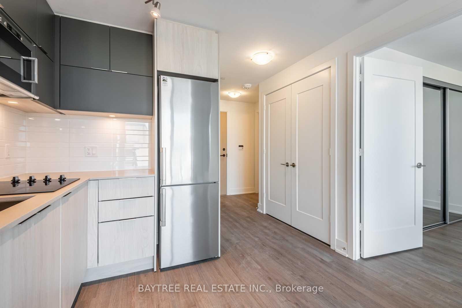 Photo 3 of Unit 424, 1 Belsize Drive, Toronto, Mount Pleasant West — HOMEH
