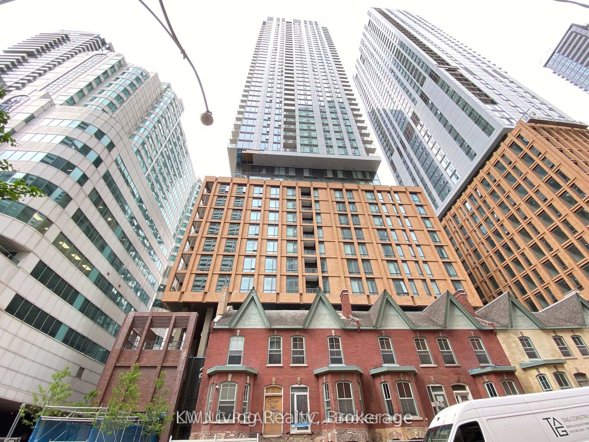 Photo 2 of Unit 505, 8 Widmer Street, Toronto, Waterfront Communities — HOMEH