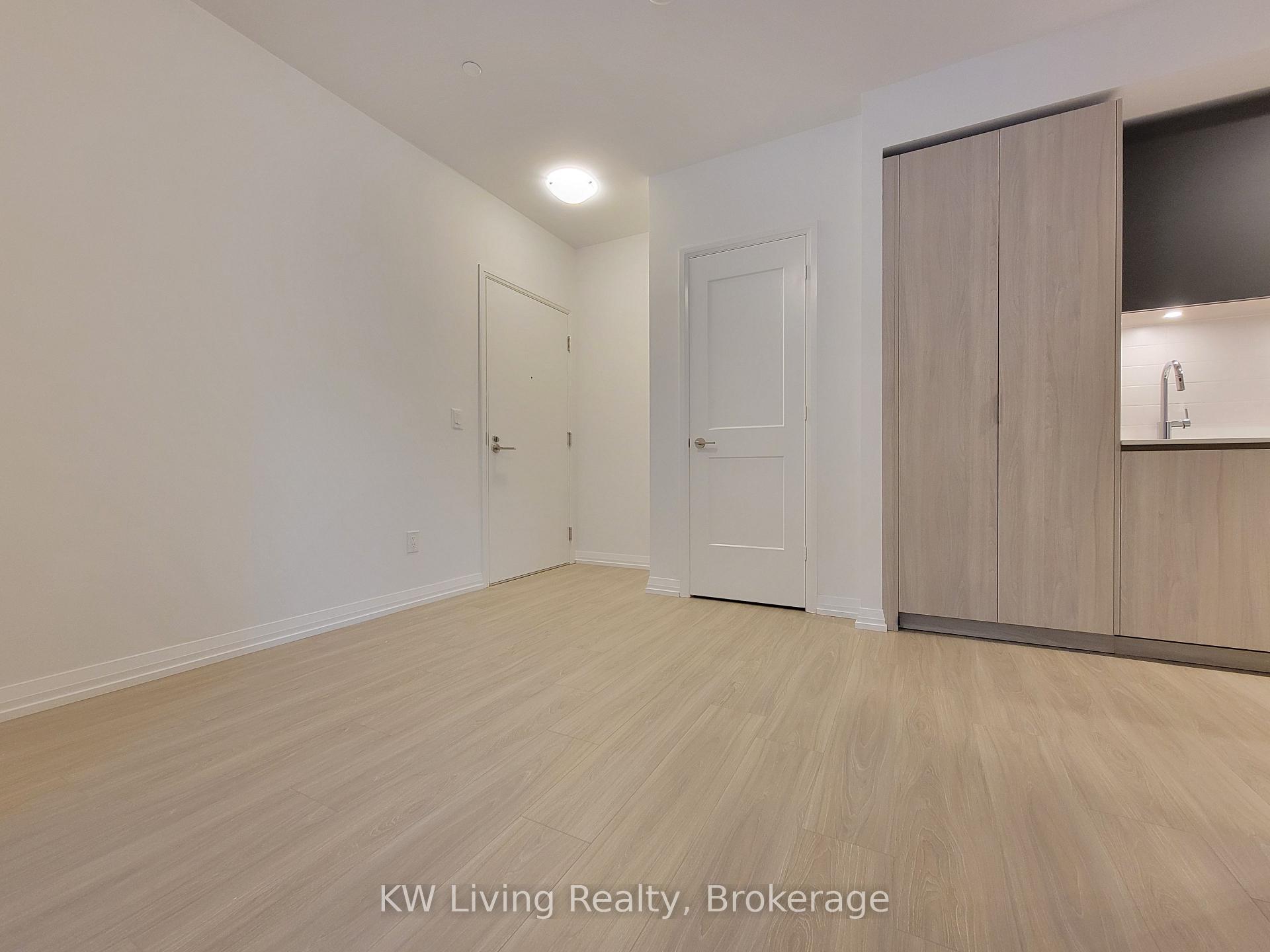 Photo 3 of Unit 505, 8 Widmer Street, Toronto, Waterfront Communities — HOMEH