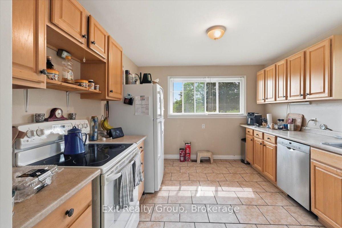 Photo 8 of 109 Aikins Road, Quinte West, Sidney Ward — HOMEH