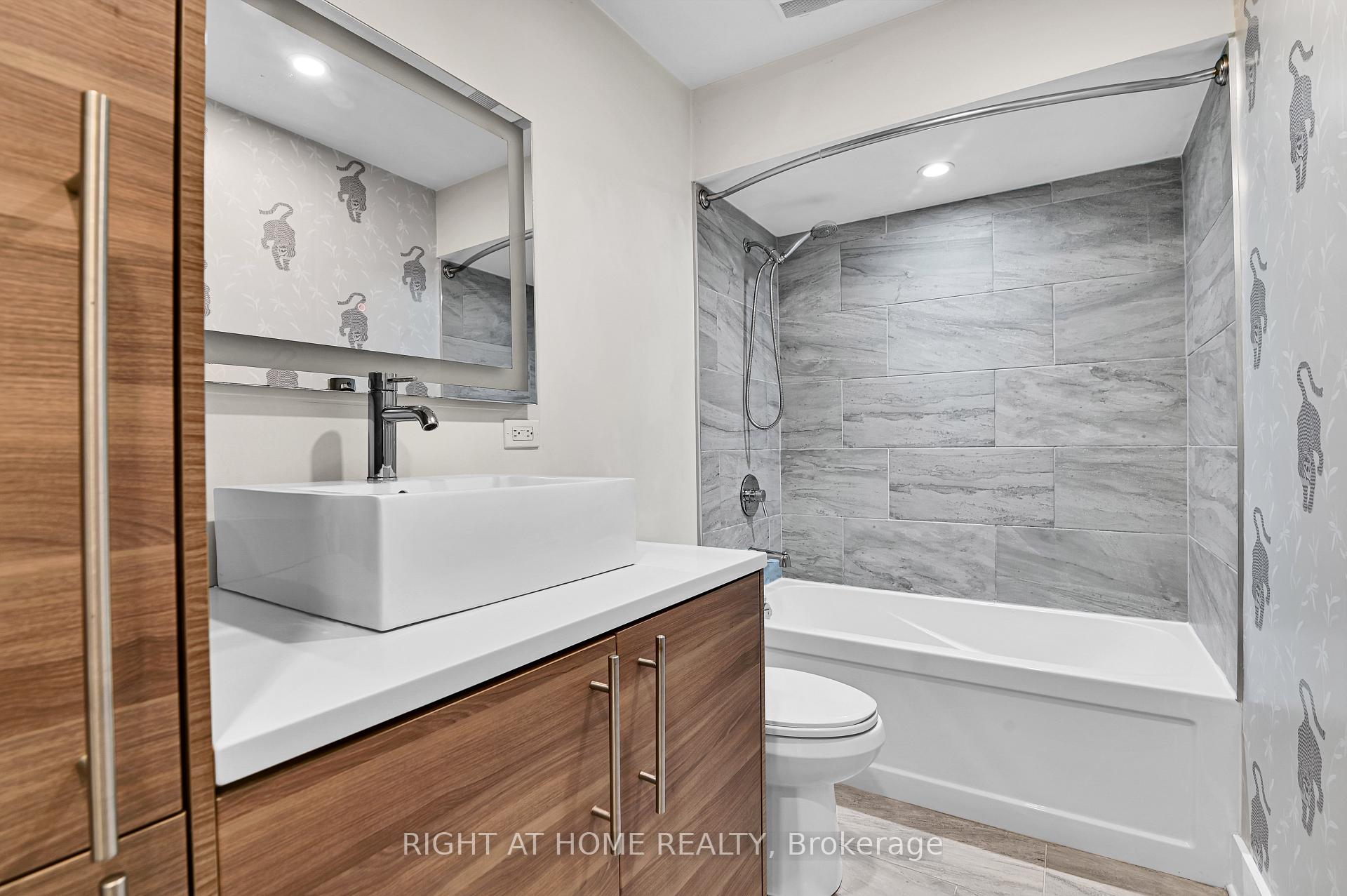 Photo 15 of 9 Leetom Crescent, Ottawa, Barrhaven - Pheasant Run — HOMEH