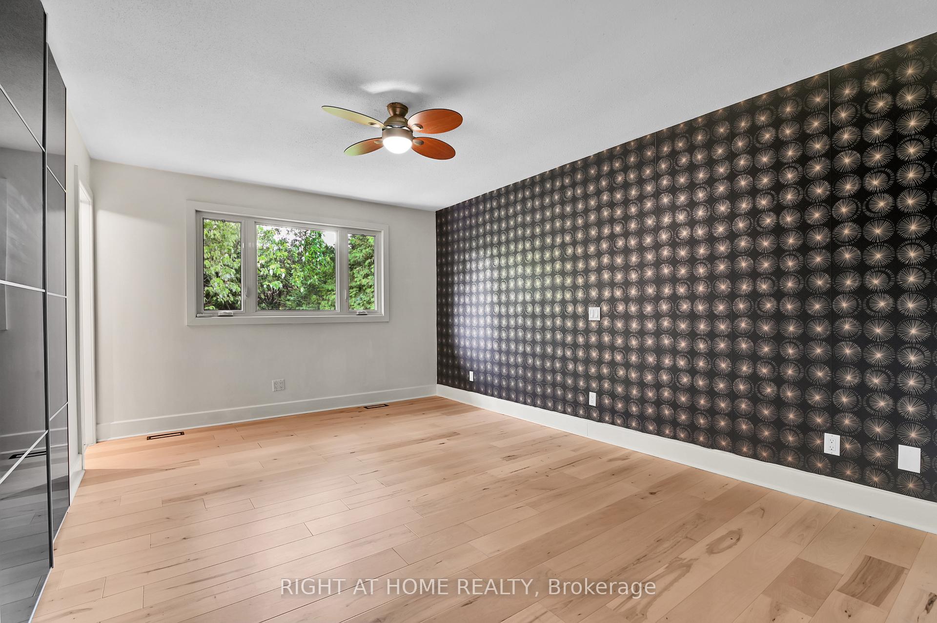 Photo 18 of 9 Leetom Crescent, Ottawa, Barrhaven - Pheasant Run — HOMEH