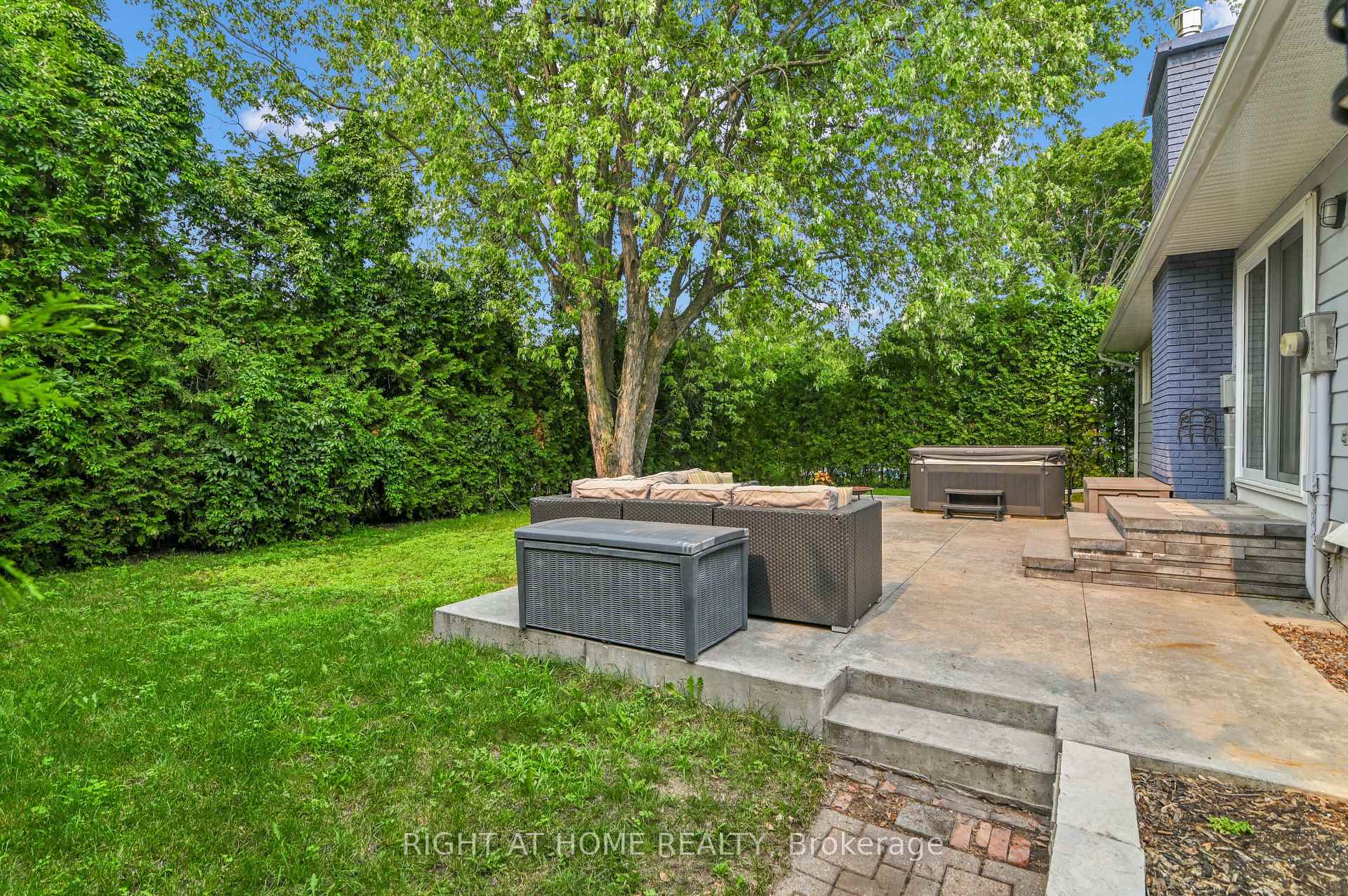 Photo 31 of 9 Leetom Crescent, Ottawa, Barrhaven - Pheasant Run — HOMEH