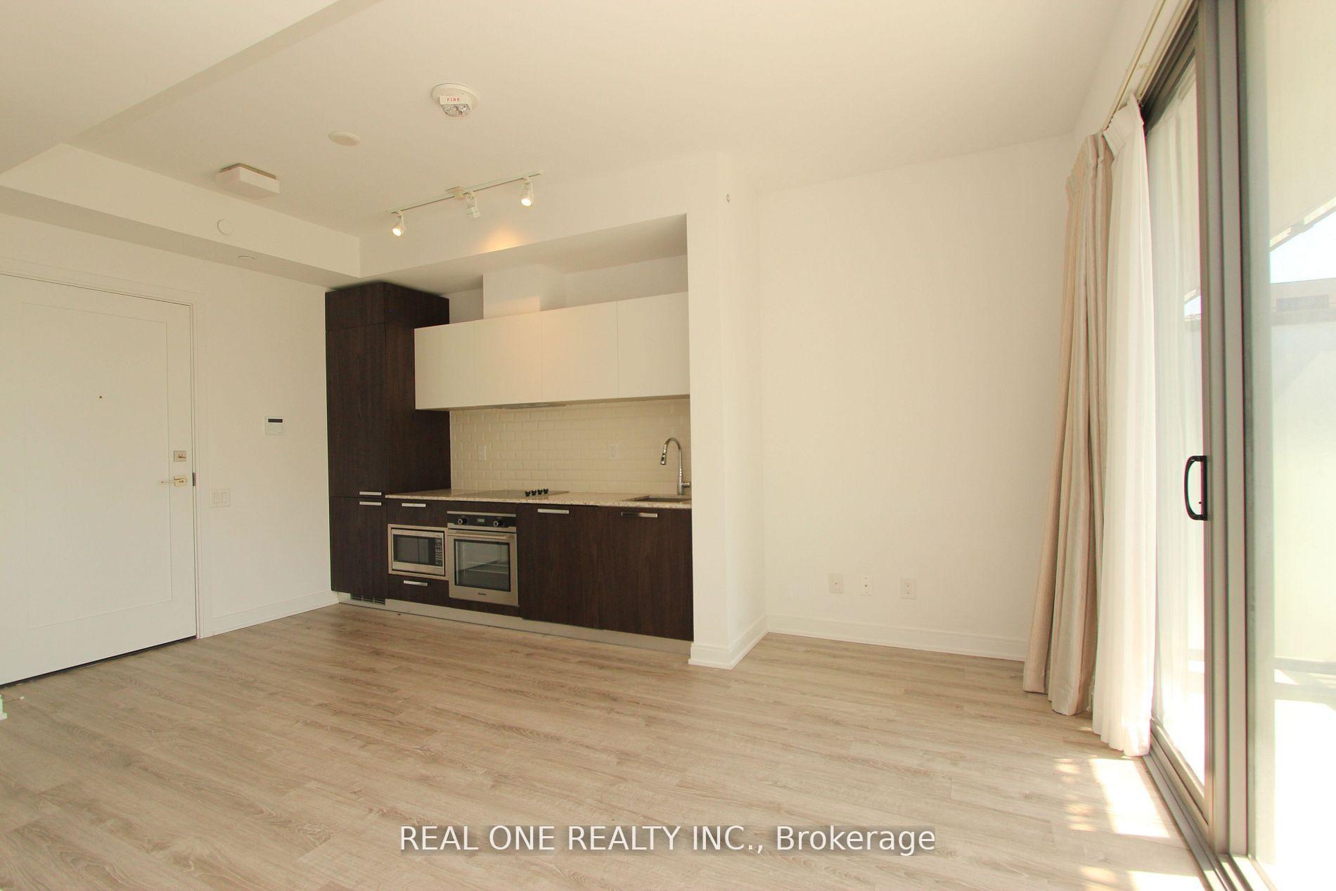 Photo 5 of Unit 904, 50 Charles Street E, Toronto, Church-Yonge Corridor — HOMEH