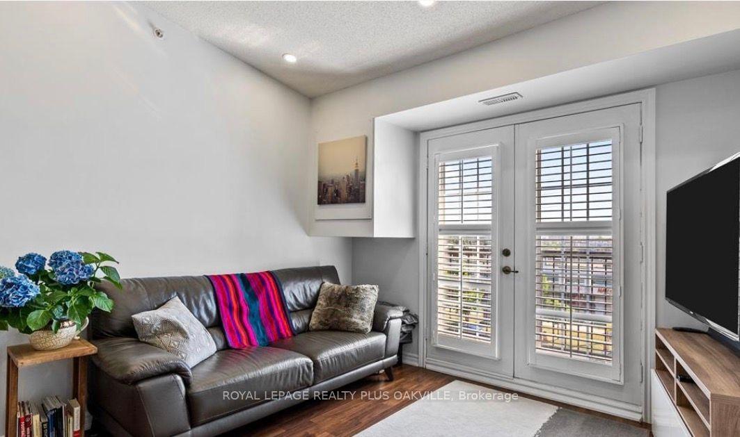 Photo 7 of Unit 403, 2035 Appleby Line, Burlington, Uptown — HOMEH