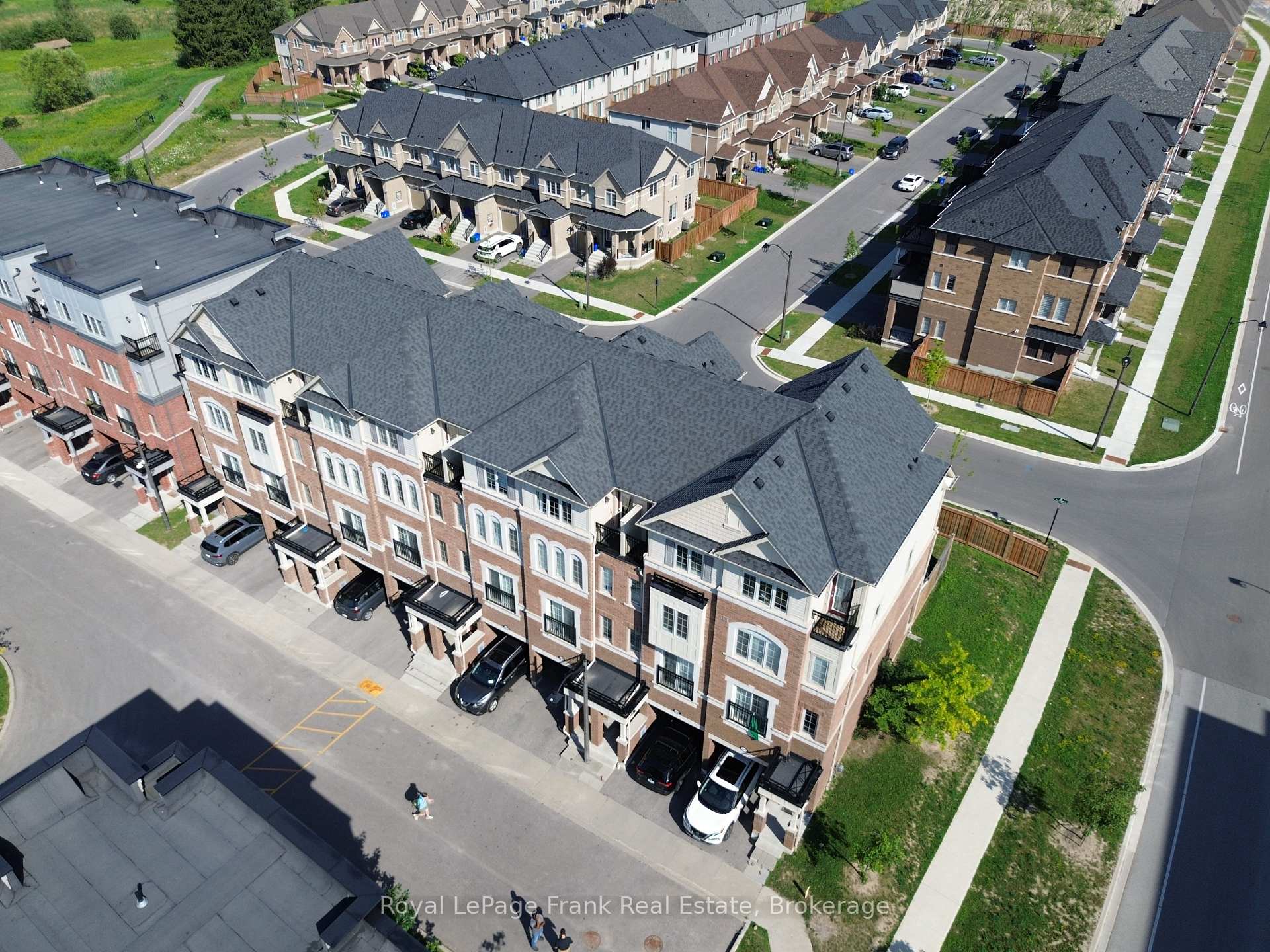Photo 22 of Unit 9, 2550 Bromus Path, Oshawa, Windfields — HOMEH