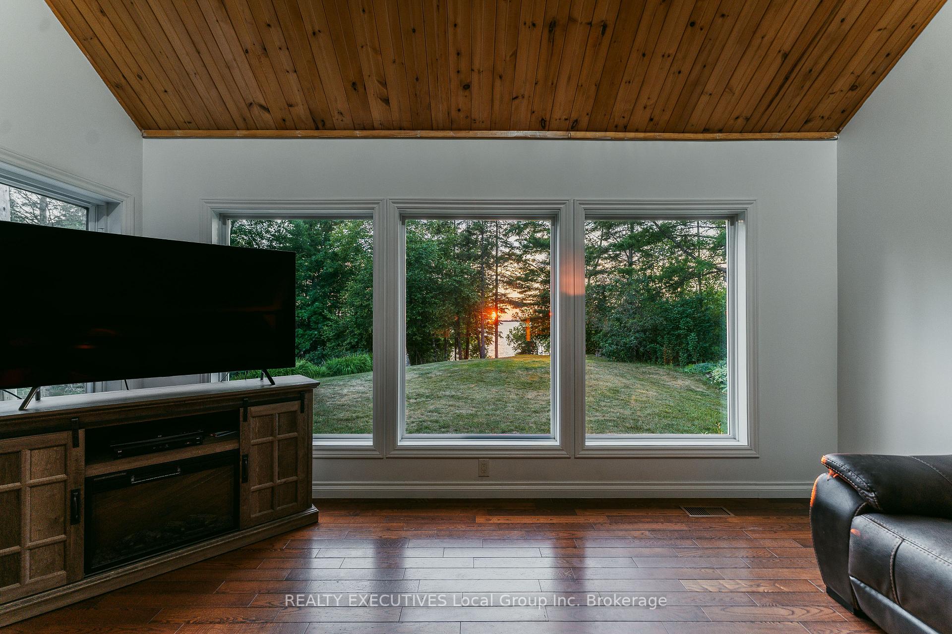 Photo 10 of 138 Wasi Falls Road, Callander — HOMEH
