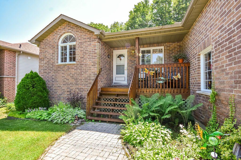 Photo 3 of 59 Anderson Crescent, Tay, Victoria Harbour — HOMEH