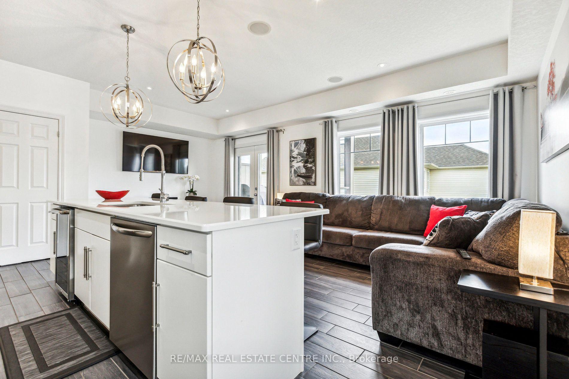 Photo 17 of Unit A1, 70 Willowrun Drive E, Kitchener, Idlewood/Lackner Woods — HOMEH