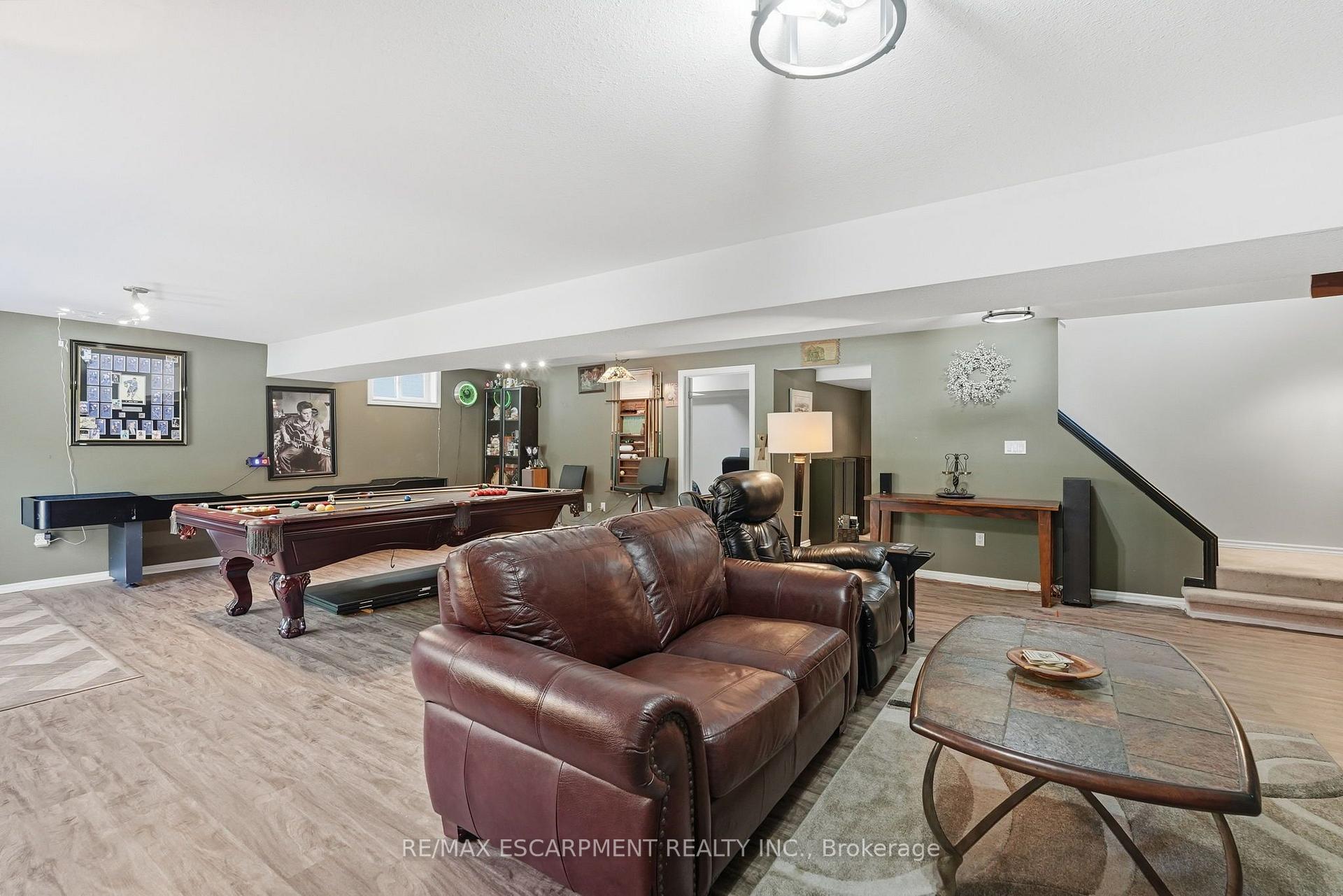 Photo 23 of 40 Maich Crescent, Brantford, West Brant — HOMEH
