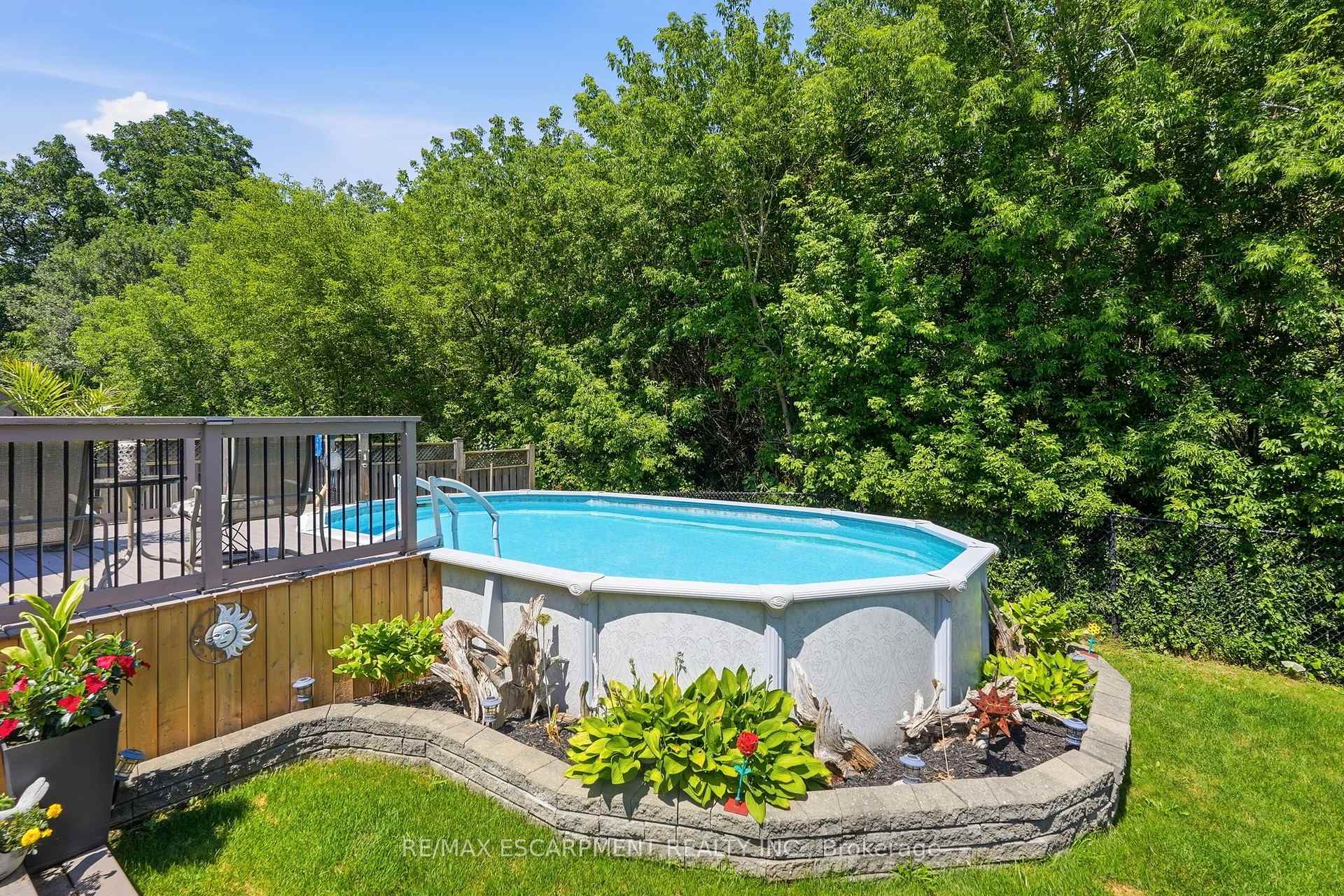 Photo 36 of 40 Maich Crescent, Brantford, West Brant — HOMEH