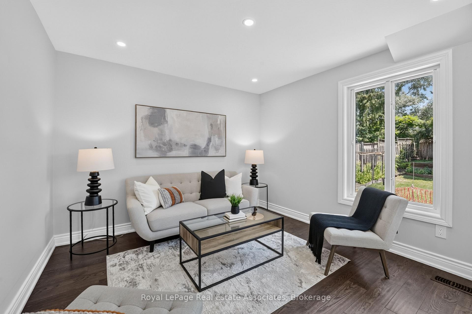 Photo 19 of 3346 Chartrand Crescent, Mississauga, Erin Mills — HOMEH
