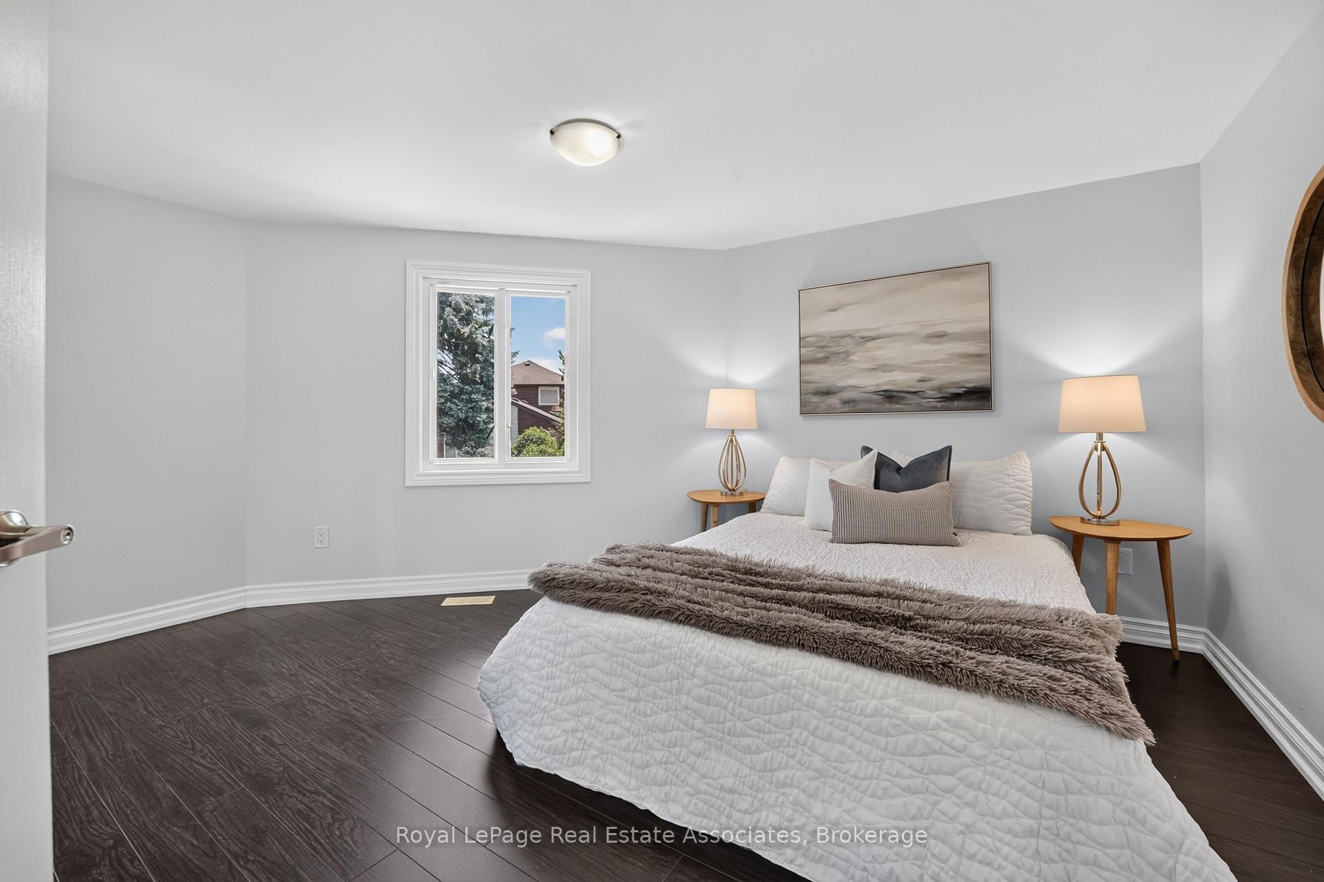 Photo 33 of 3346 Chartrand Crescent, Mississauga, Erin Mills — HOMEH