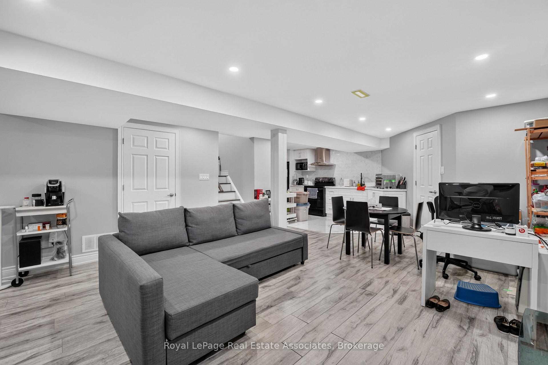 Photo 42 of 3346 Chartrand Crescent, Mississauga, Erin Mills — HOMEH