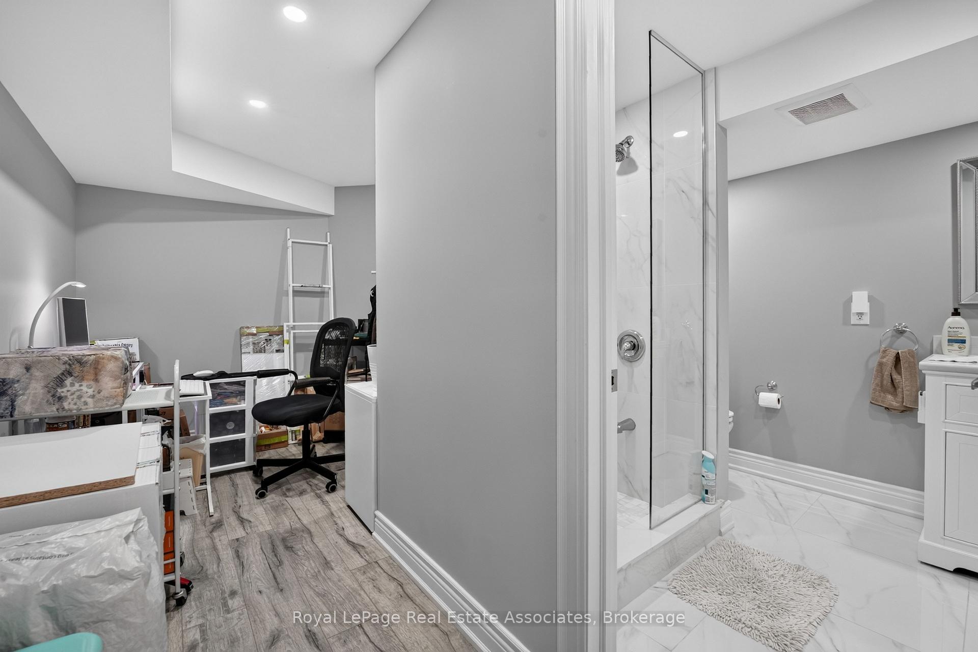 Photo 45 of 3346 Chartrand Crescent, Mississauga, Erin Mills — HOMEH