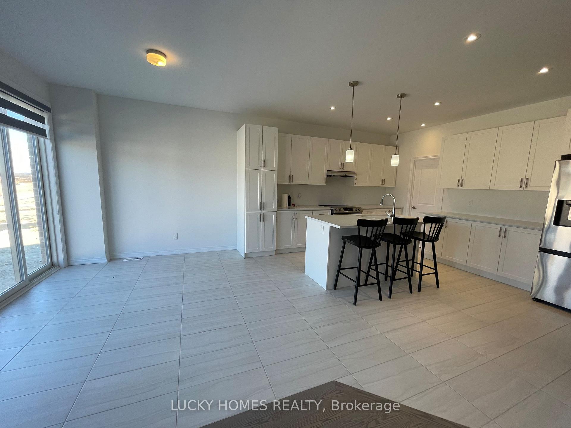 Photo 10 of 2096 Verne Bowen Street, Oshawa, Kedron — HOMEH