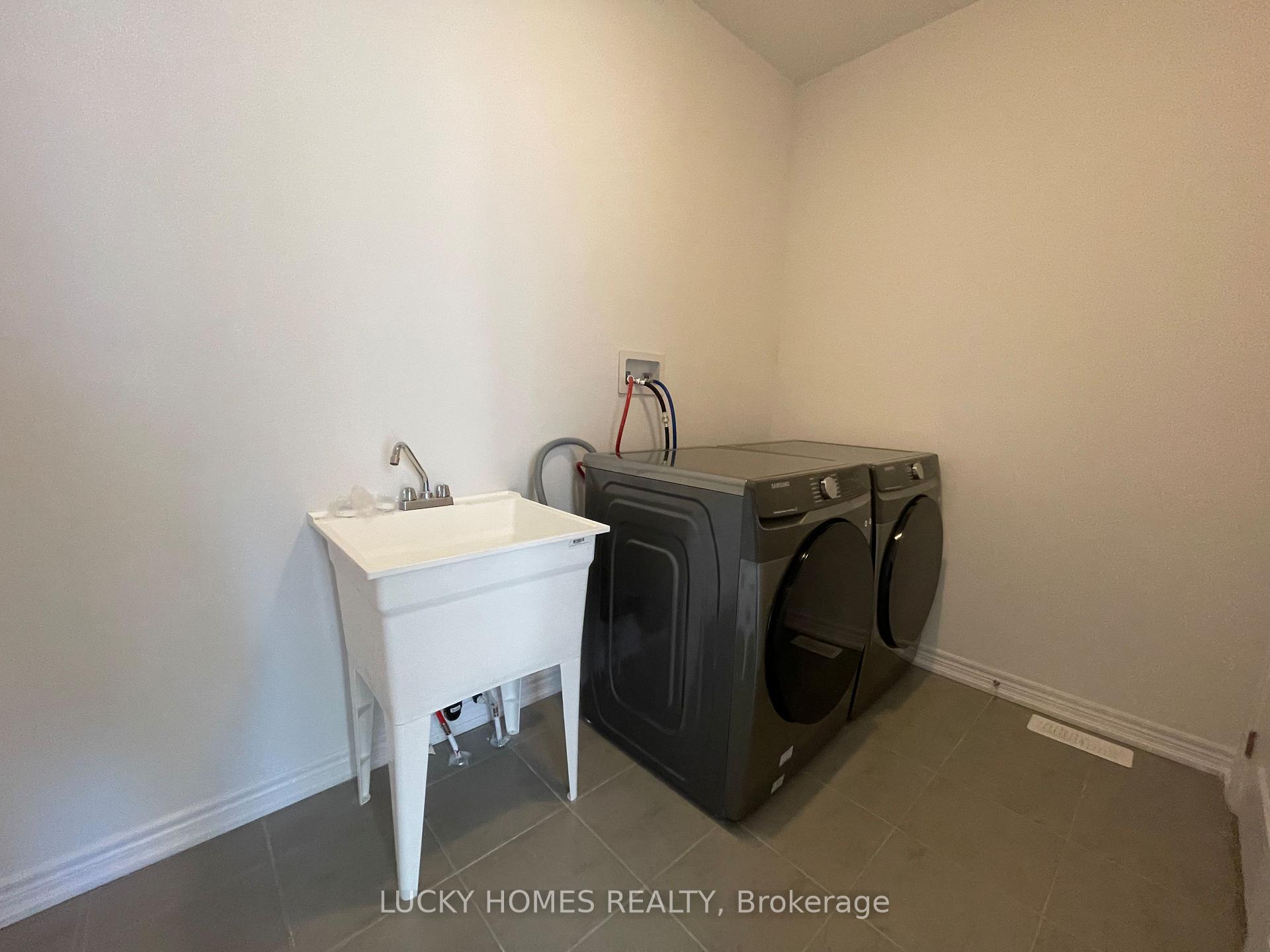 Photo 32 of 2096 Verne Bowen Street, Oshawa, Kedron — HOMEH