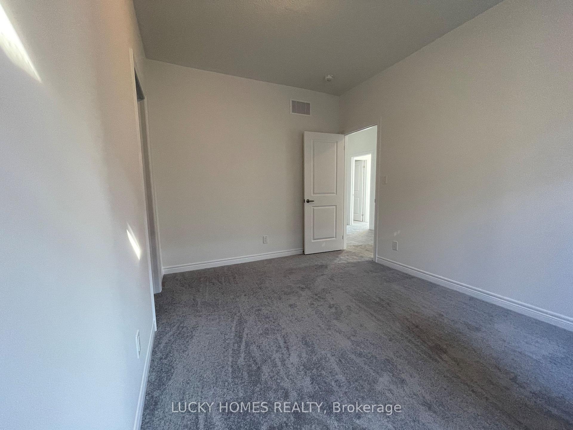 Photo 36 of 2096 Verne Bowen Street, Oshawa, Kedron — HOMEH