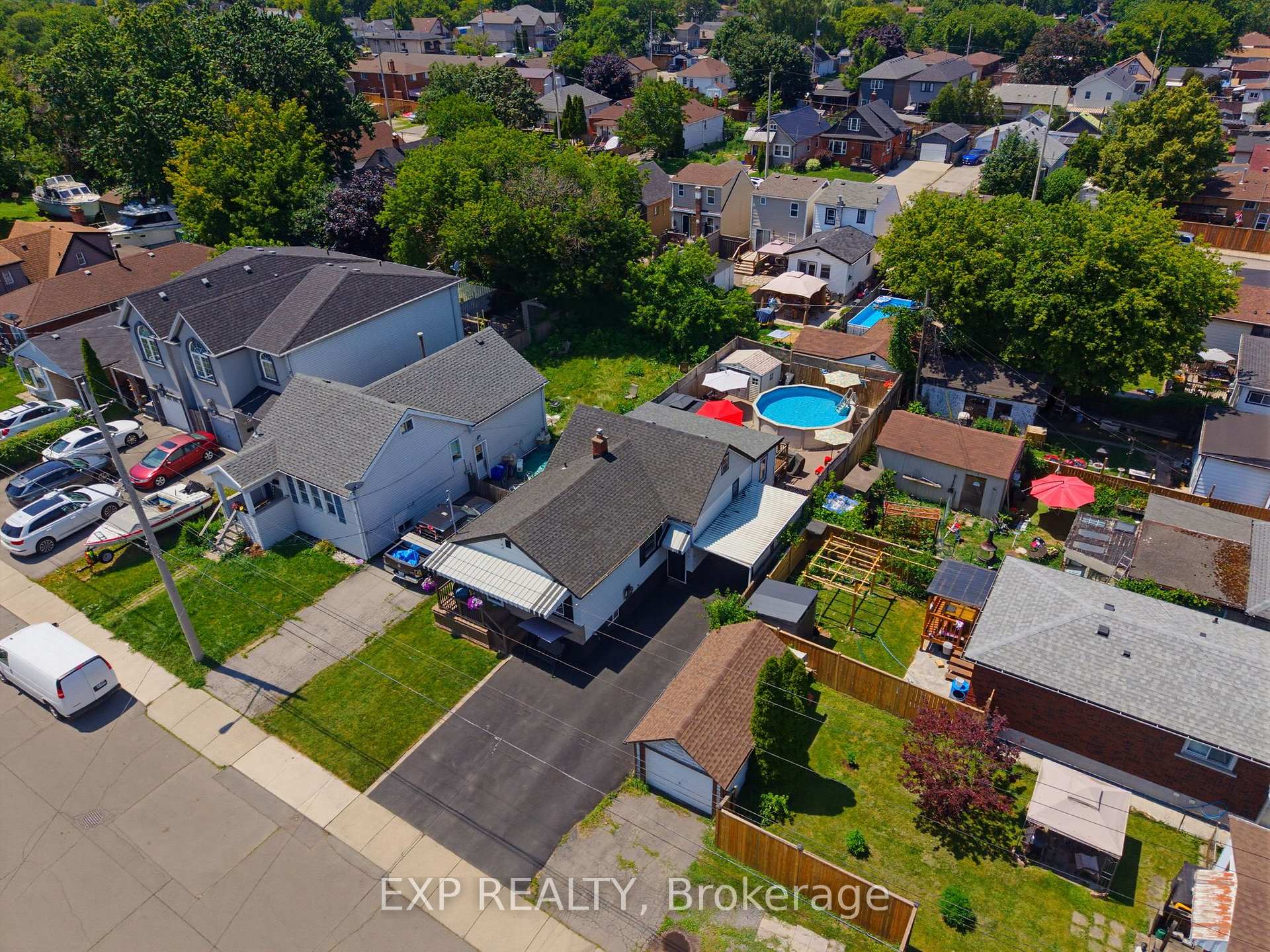 Photo 4 of 735 Dunn Avenue, Hamilton, Parkview — HOMEH