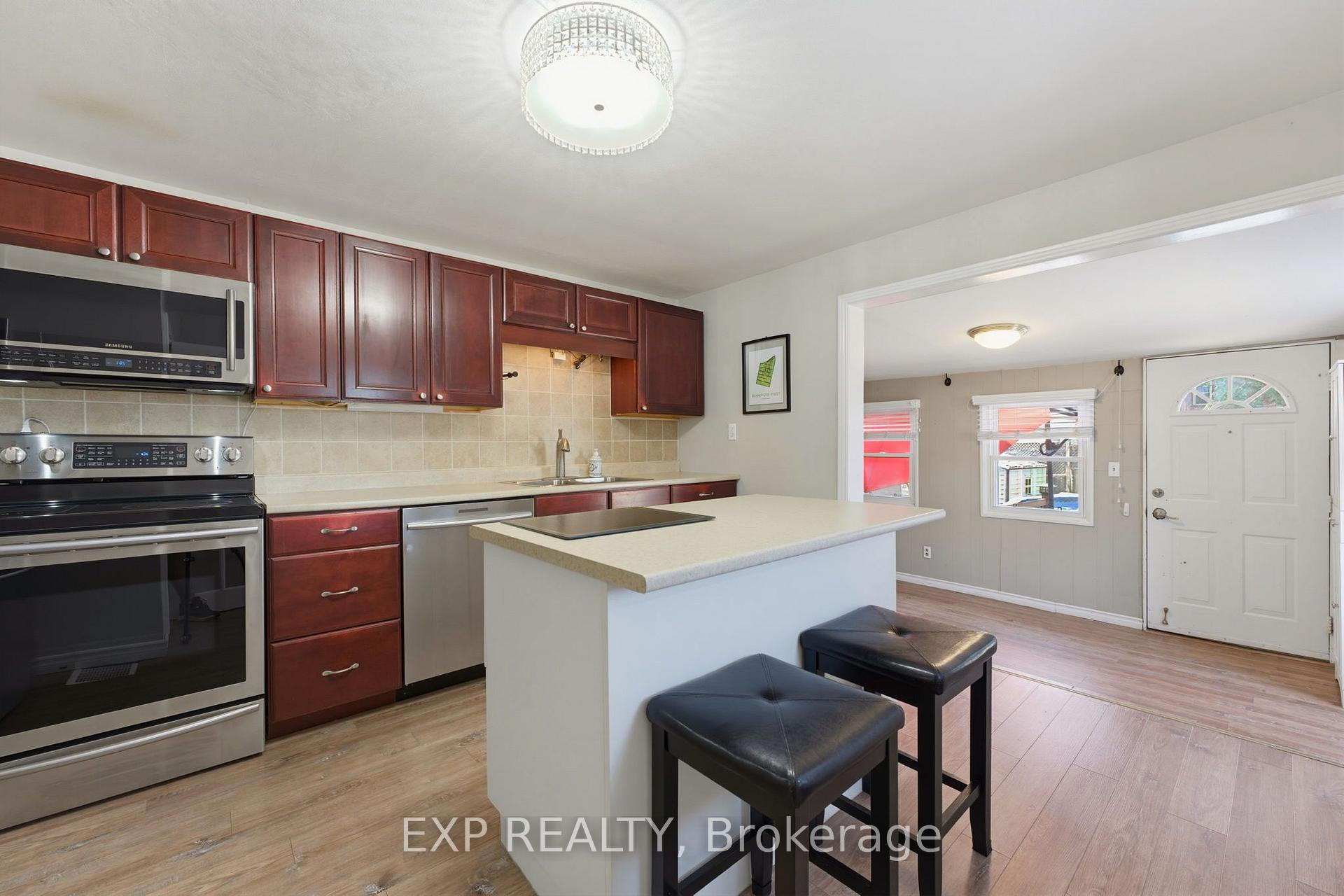 Photo 11 of 735 Dunn Avenue, Hamilton, Parkview — HOMEH