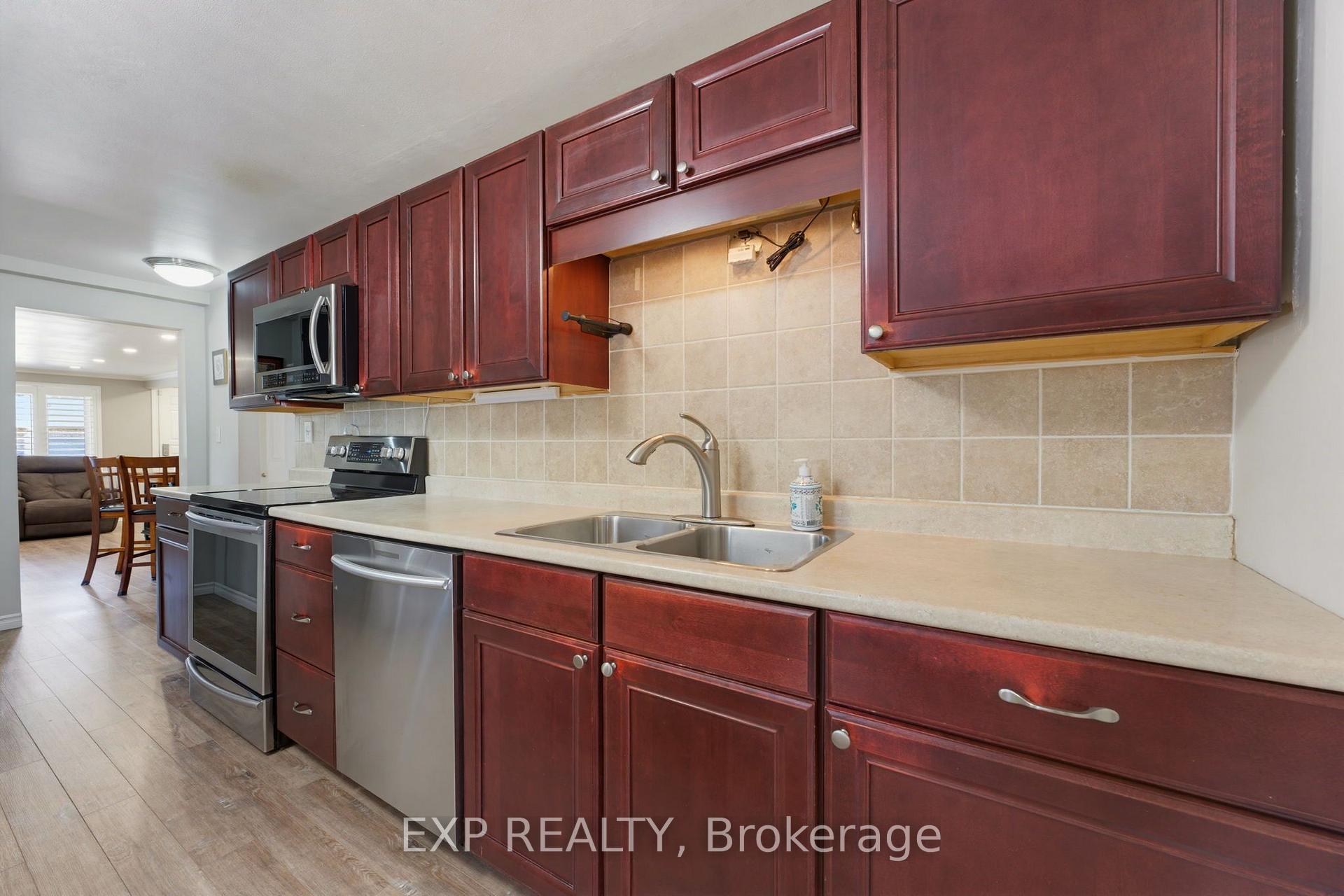 Photo 13 of 735 Dunn Avenue, Hamilton, Parkview — HOMEH