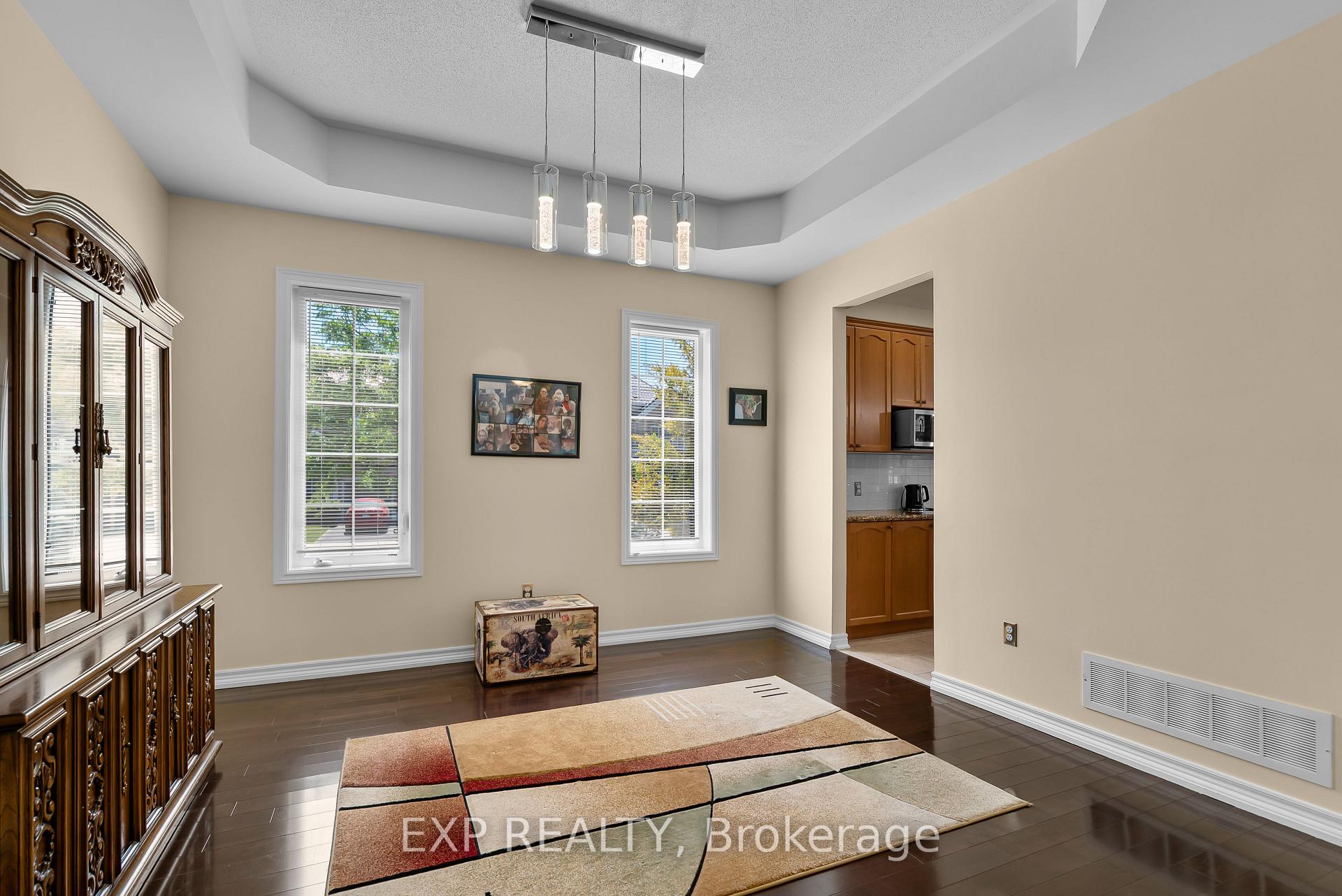 Photo 10 of 9001 Tristar Crescent, Niagara Falls, Lyons Creek — HOMEH
