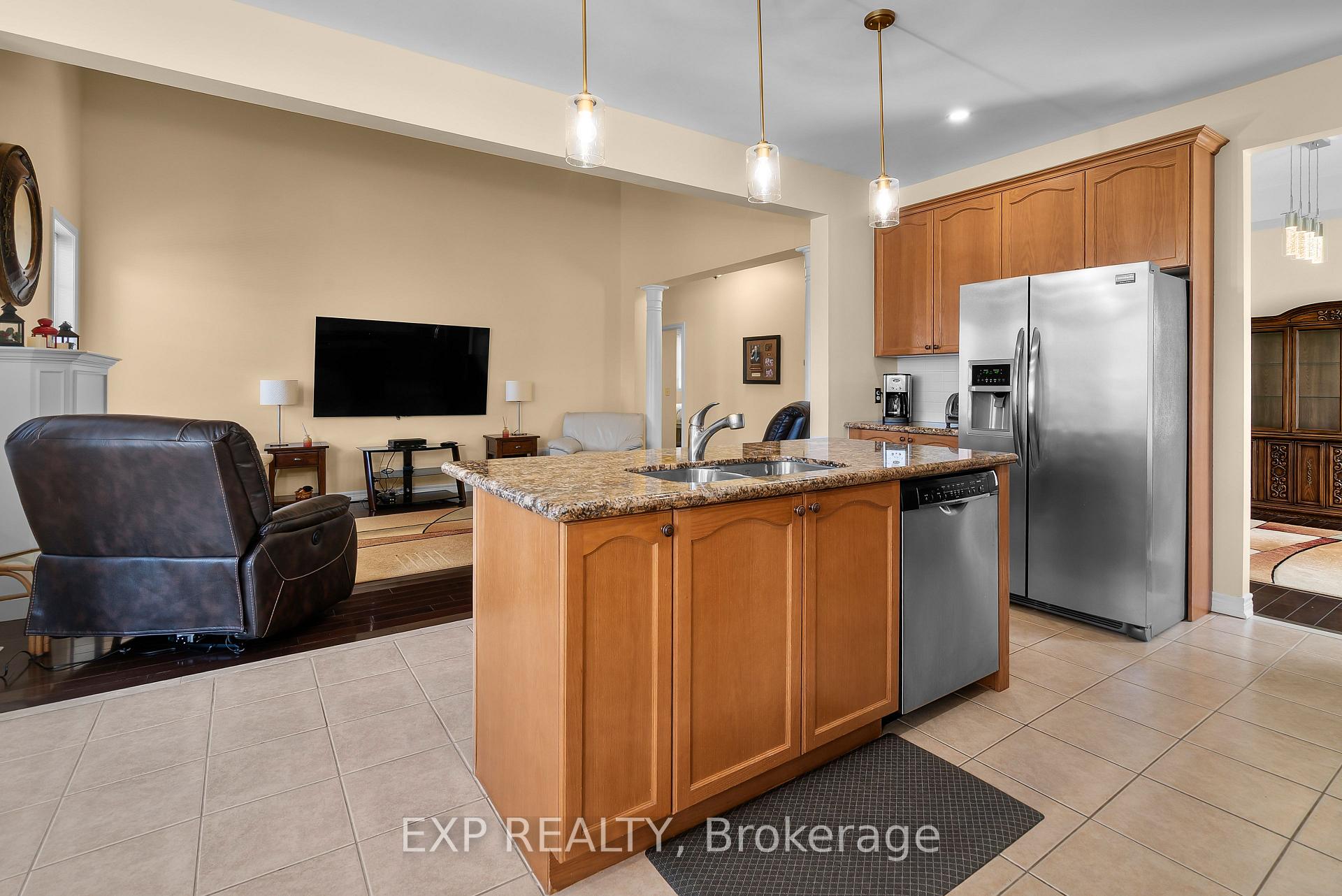 Photo 15 of 9001 Tristar Crescent, Niagara Falls, Lyons Creek — HOMEH