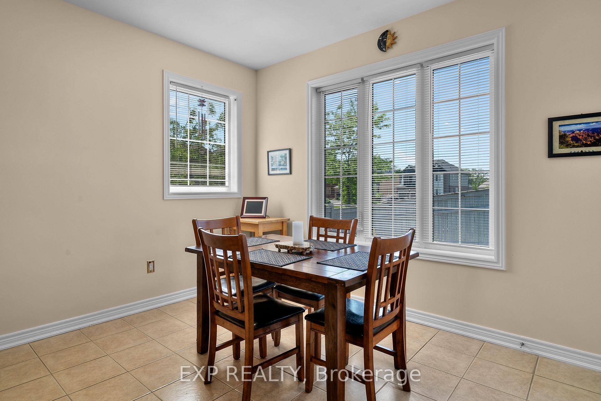 Photo 16 of 9001 Tristar Crescent, Niagara Falls, Lyons Creek — HOMEH