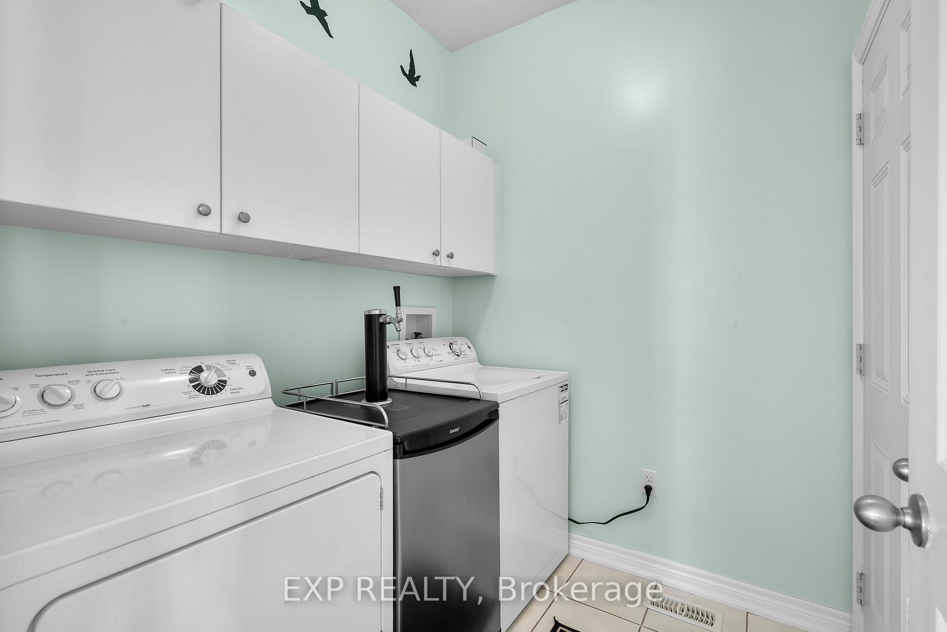 Photo 31 of 9001 Tristar Crescent, Niagara Falls, Lyons Creek — HOMEH