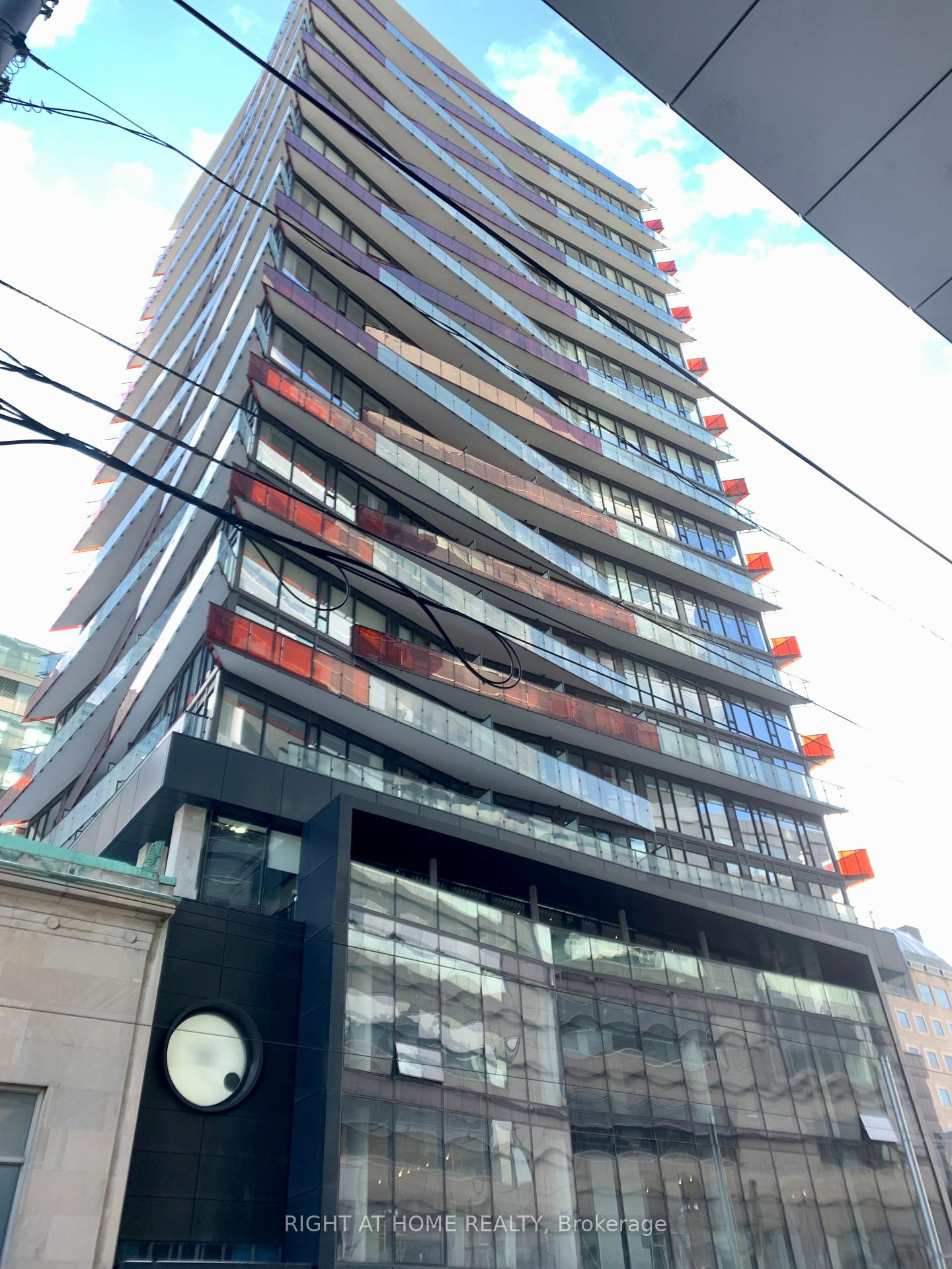 Front of Unit 2407, 215 Queen Street W