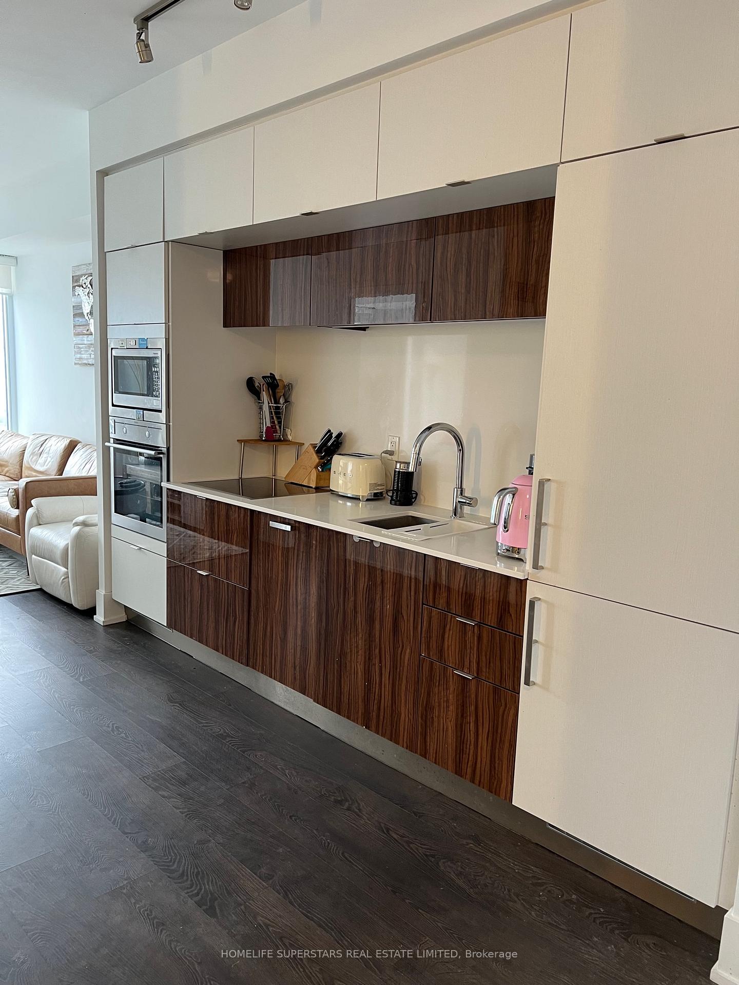 Photo 9 of Unit 6108, 10 York Street, Toronto, Waterfront Communities — HOMEH